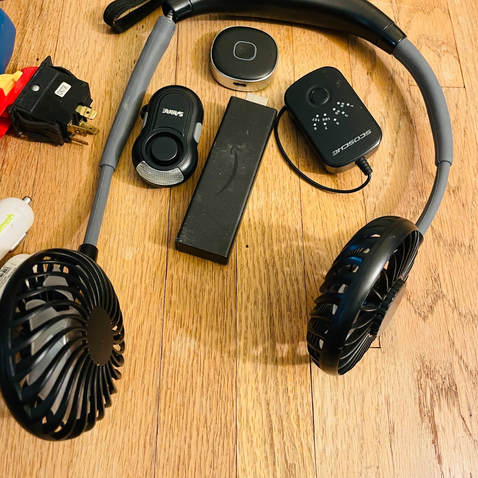 Random Electronics Bundle – Mixed Lot Untested (Accessories, Small Devices)