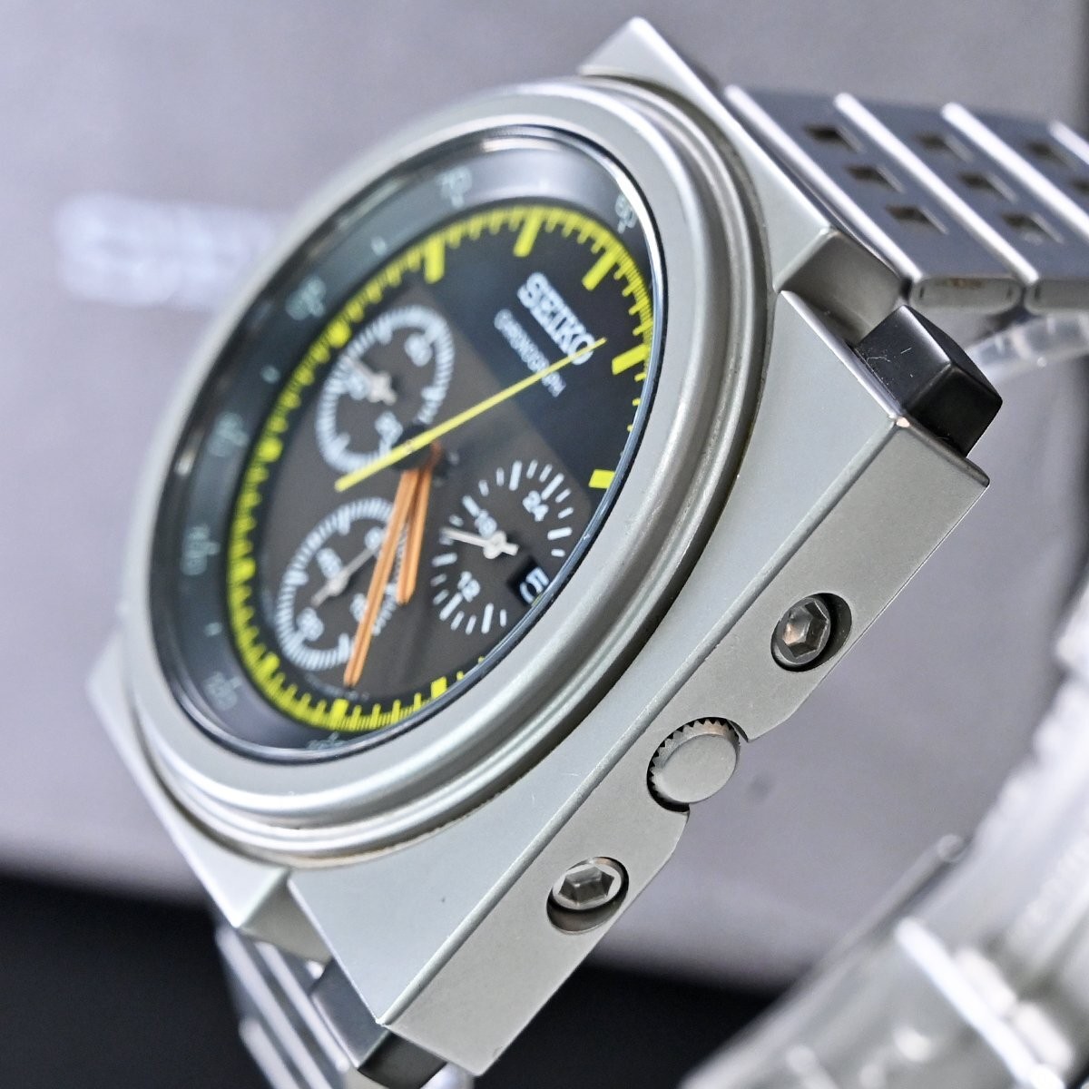 Seiko Alien 2 Giugiaro 7T12-0BL0 Men’s Watch Box Round Date Dial Chronograph