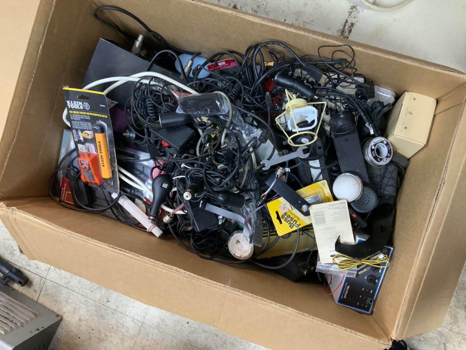 Mixed Lot of Assorted Electronics, adapters, and devices etc…