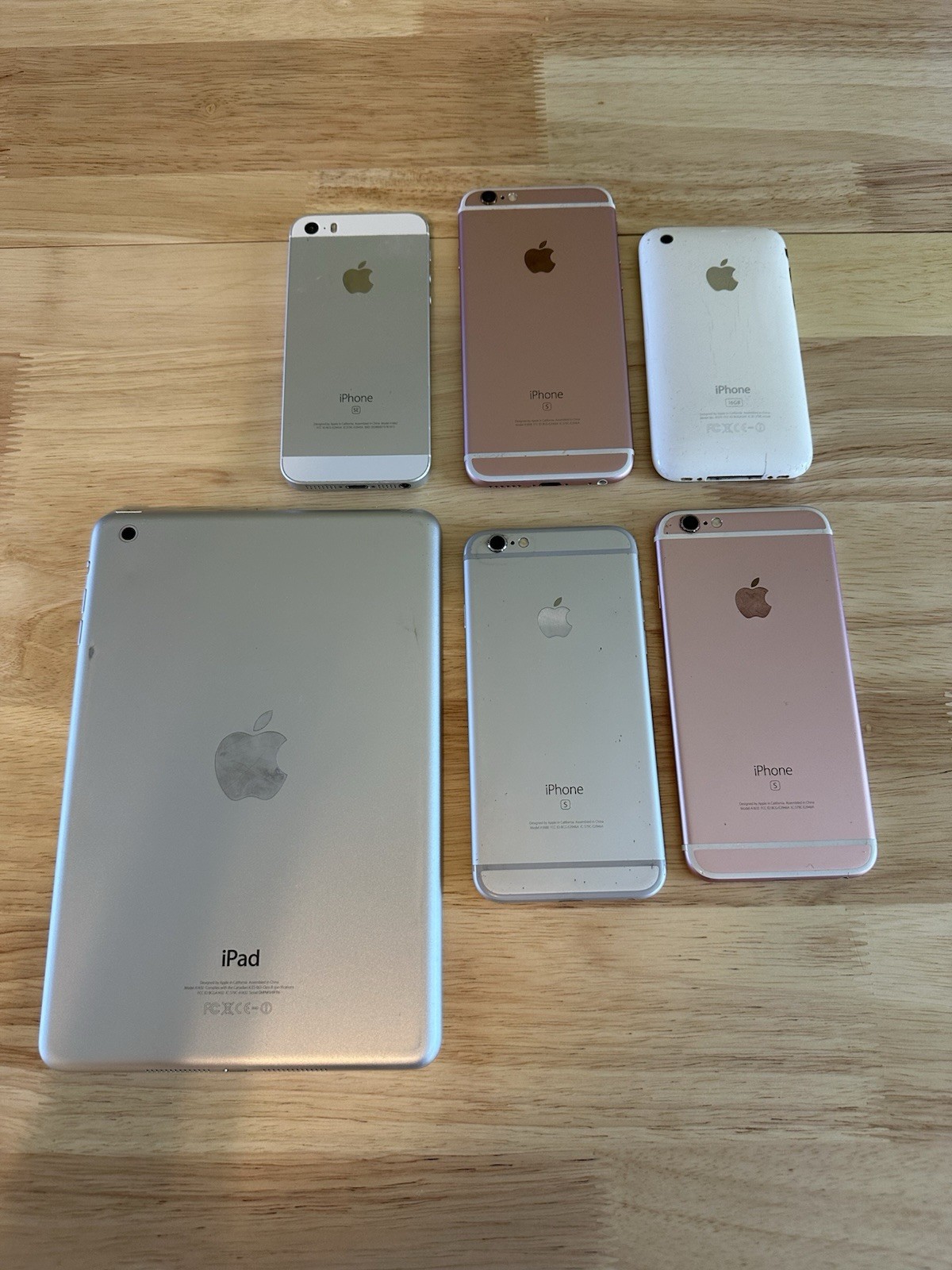 Apple Device Lot. READ DESCRIPTION
