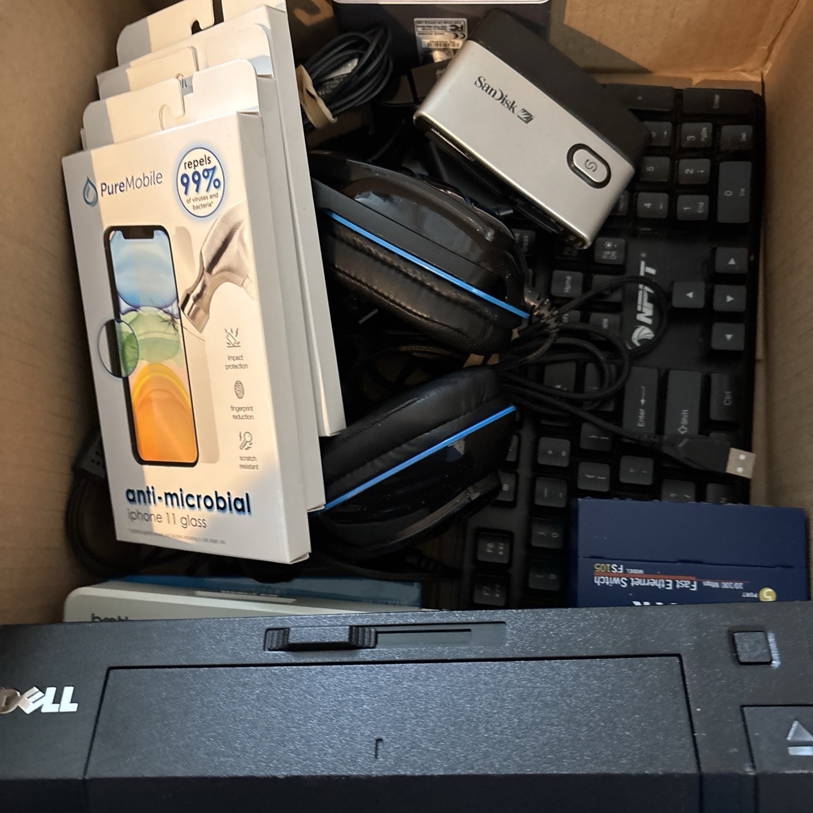 Lot Of Electronics . All Workable Some Cords Missing Usable Or Resell