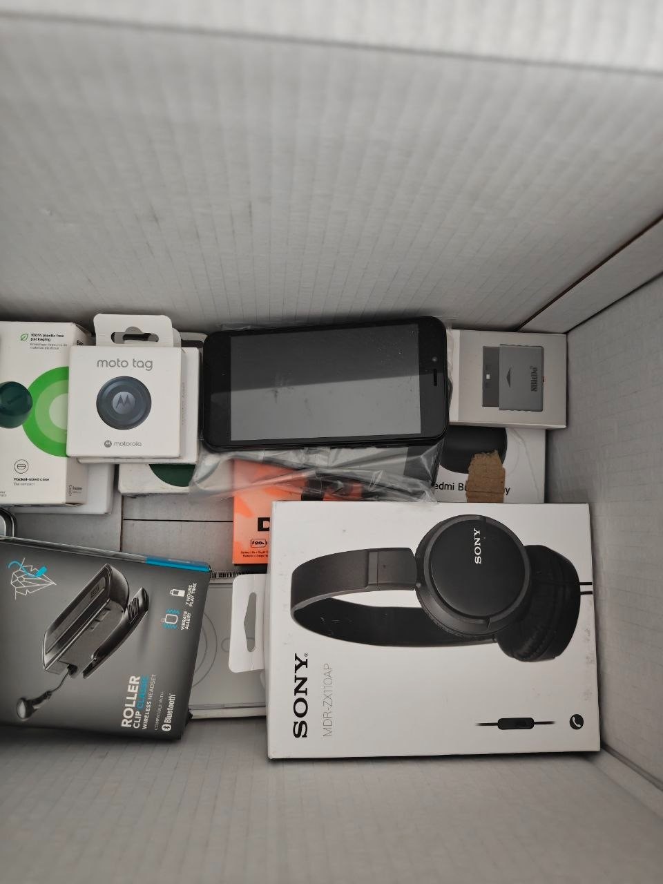 Electronics Bundle Reseller Lot Hobbyists Goods – Beats Samsung Sony Belkin