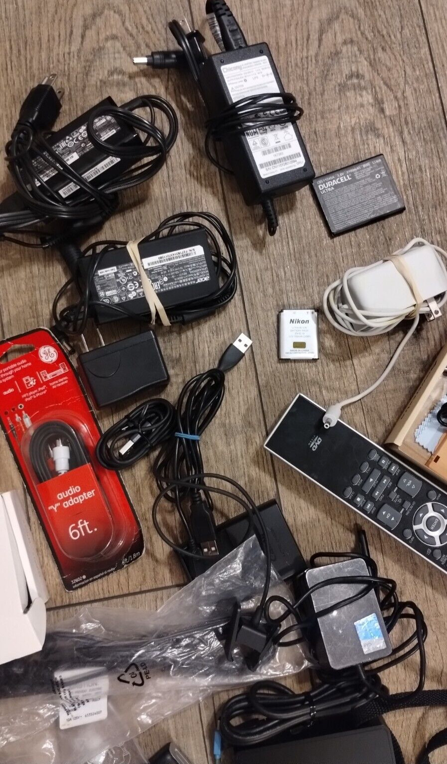 Lot Random Tech Box – Electronics Cables Chargers Cases Power IPad Amplifier etc