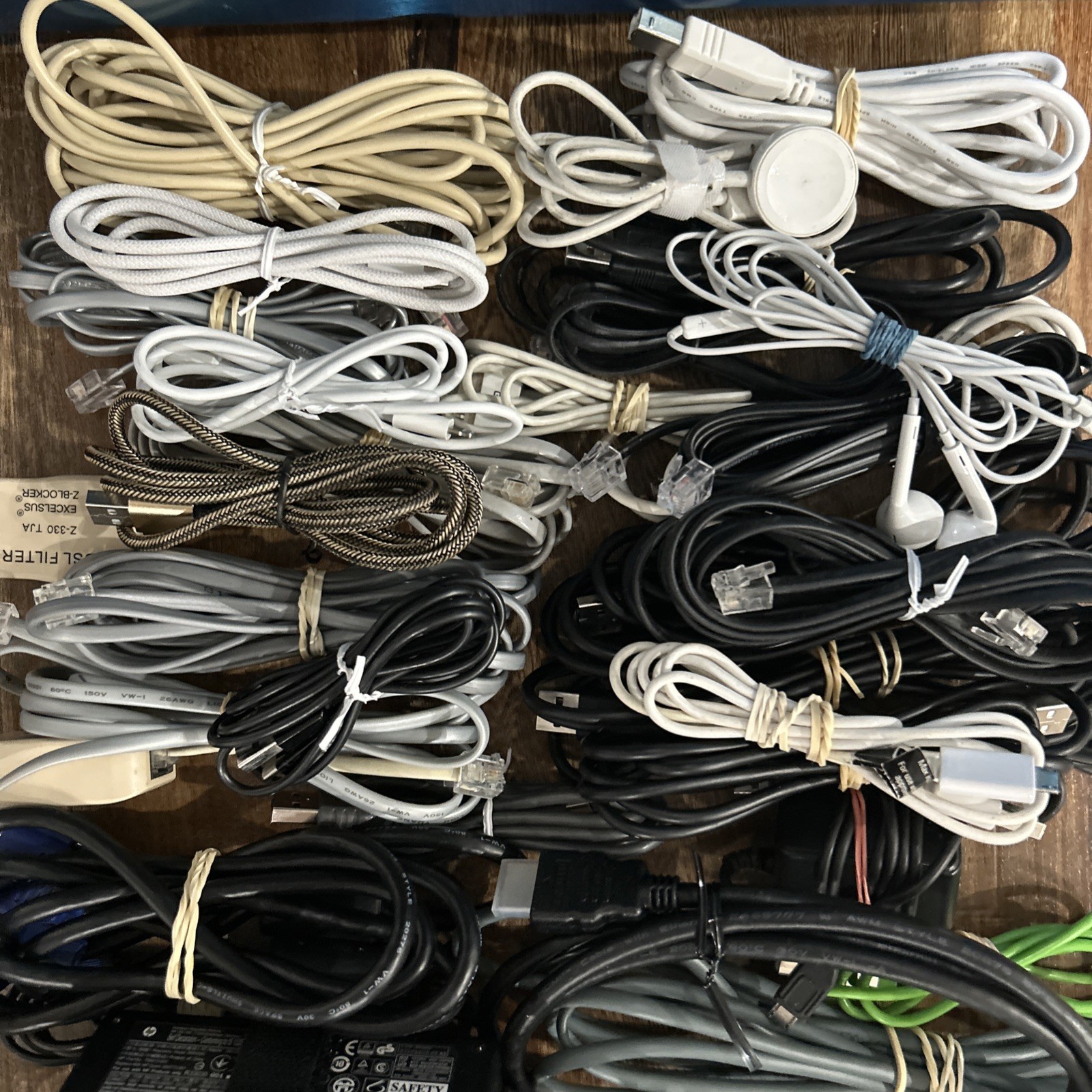 Box Of 75 Assorted Power Printer Computer Phone Nintendo Wires Cables
