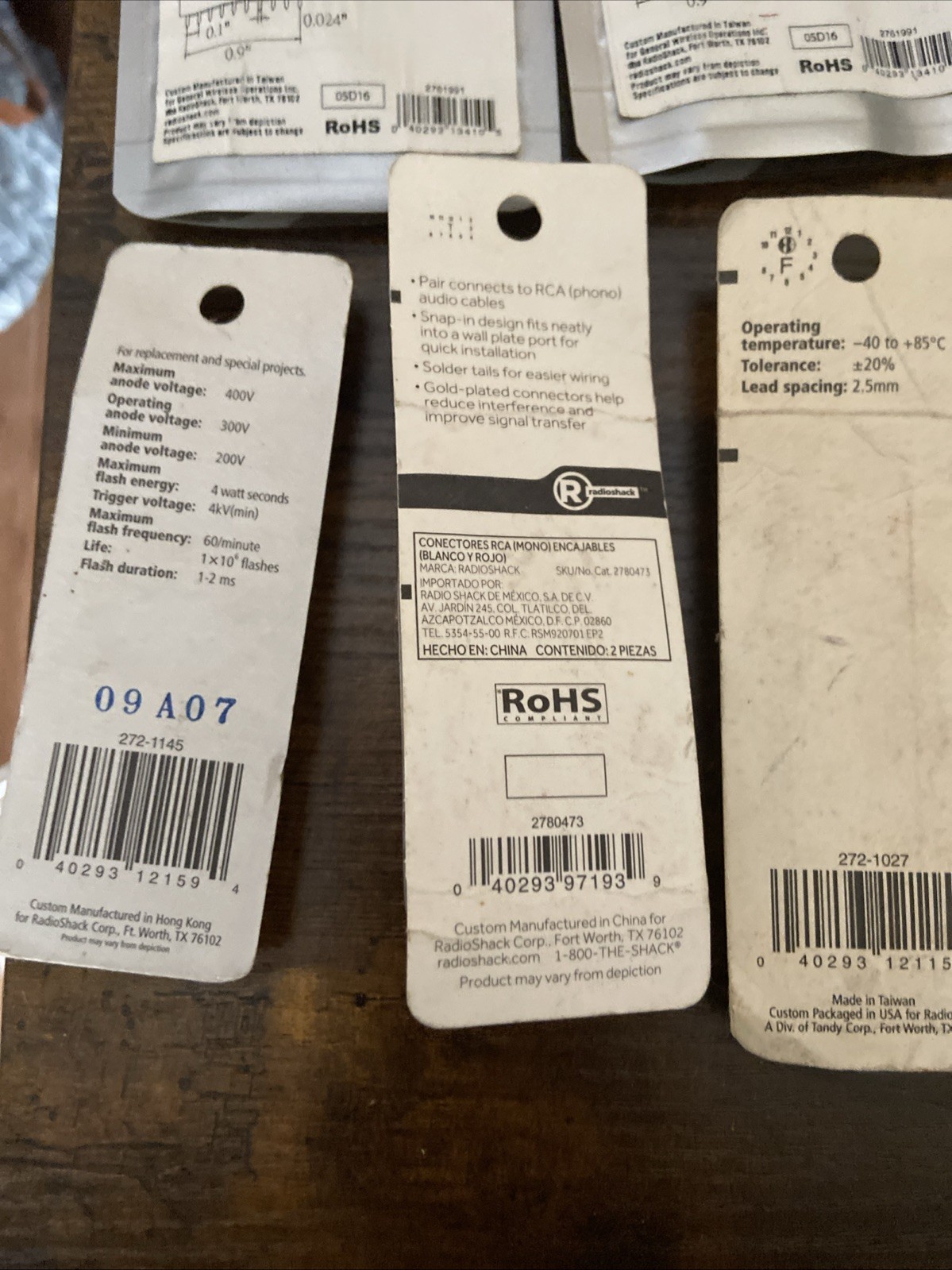 Radio Shack Parts LOT Capacitor Strobe Tube, Plug Retention Contact See Descr