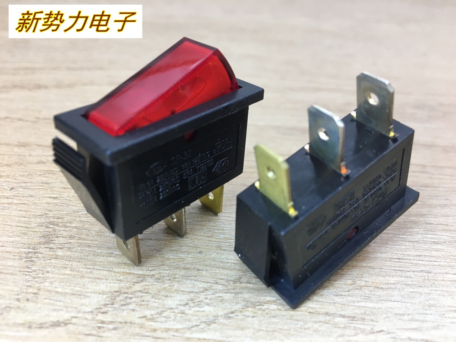 1pc CMm SR-32 Power Rocker Switch 3 Pins 16A 250VAC Red Lamp T125/55