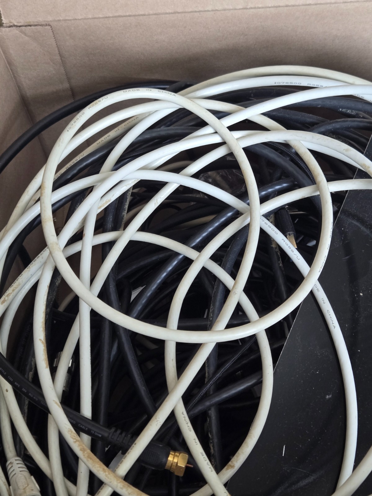 Lot of spare parts – mostly old co-ax cables, a couple guitar cables, etc etc