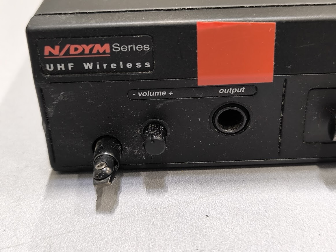 N/DYM Series UHF Wireless Receiver – Used, Fully Functional
