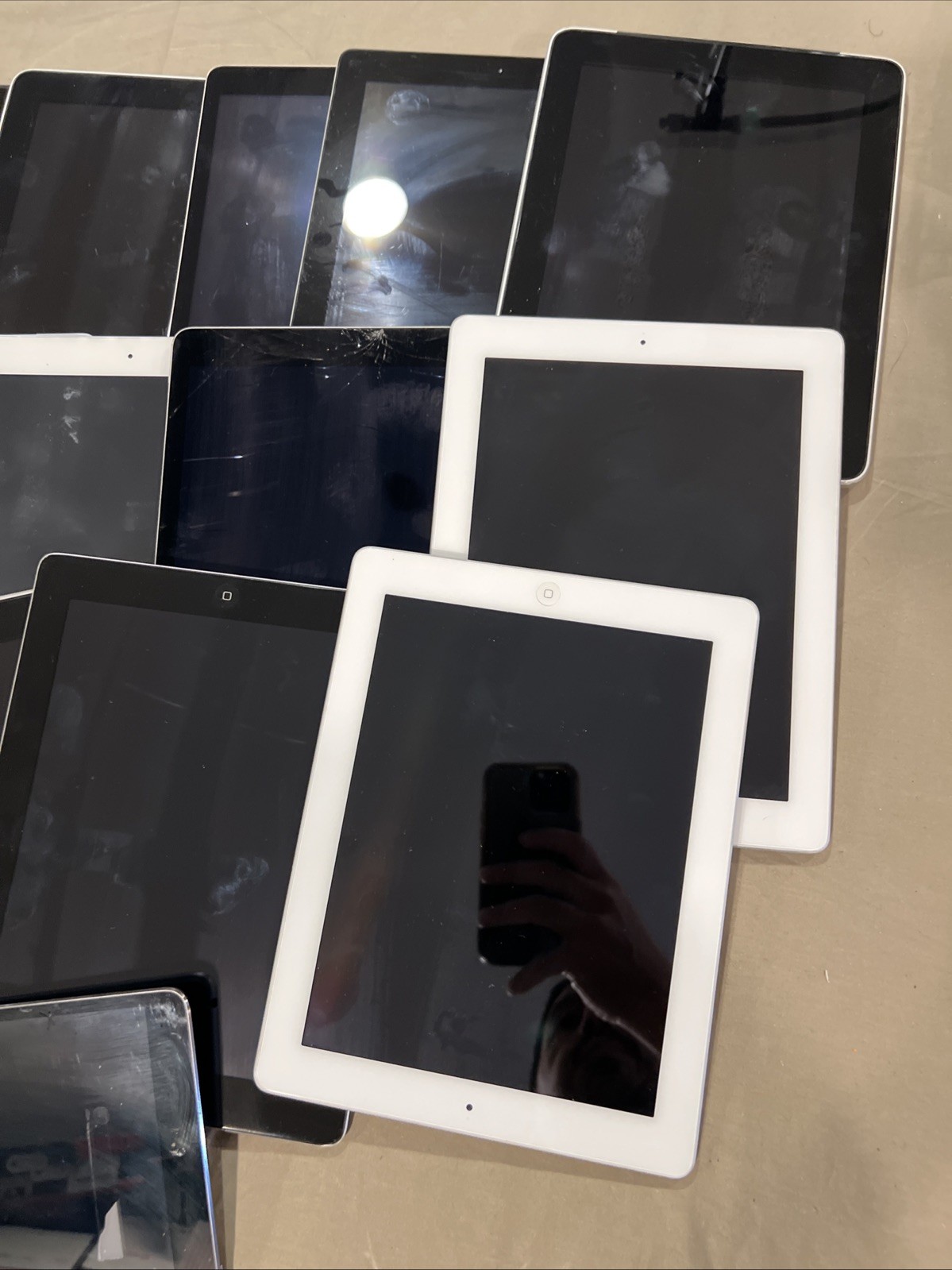Mixed Lot of 16 Apple IPAD Ipads Various Models As Is For Parts SEE PICS READ