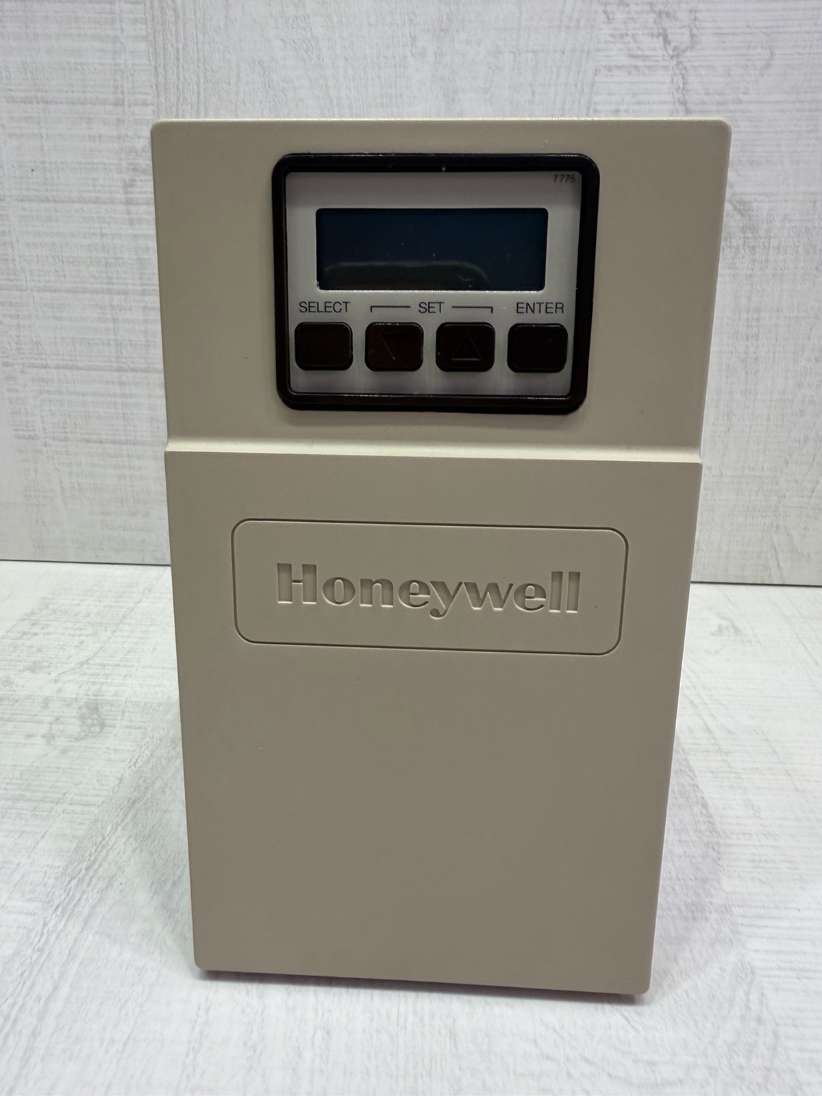 Honeywell T775E 1056 Electric Remote Temp Control 24/120/240 Vac 50/60Hz