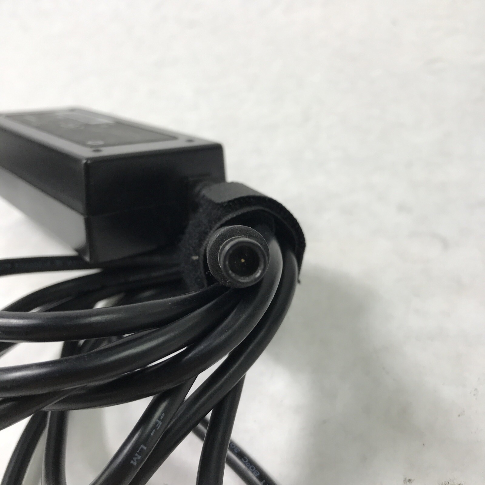 ((Lot of 4) HP PPP009H Laptop Charger 608425-002 65W 3.5A 18.5V