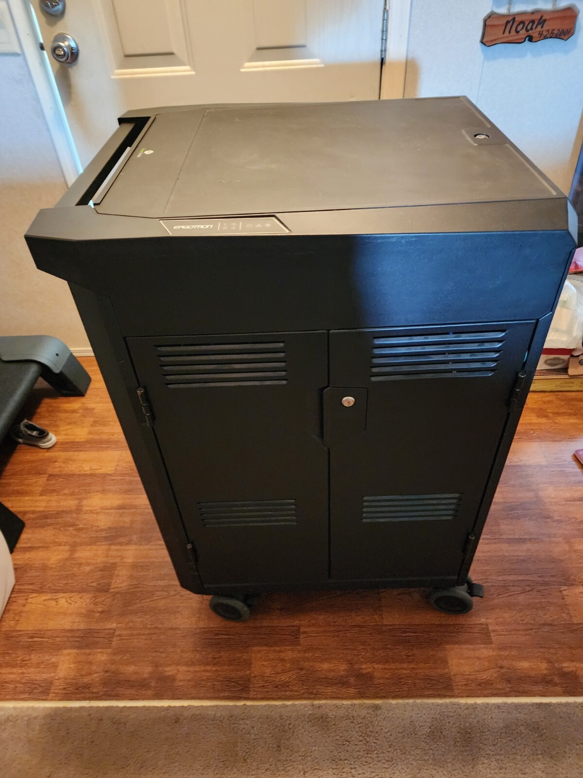 Ergotron Power Shuttle 20 Laptop Bays-Updates-Software Installs-Charging