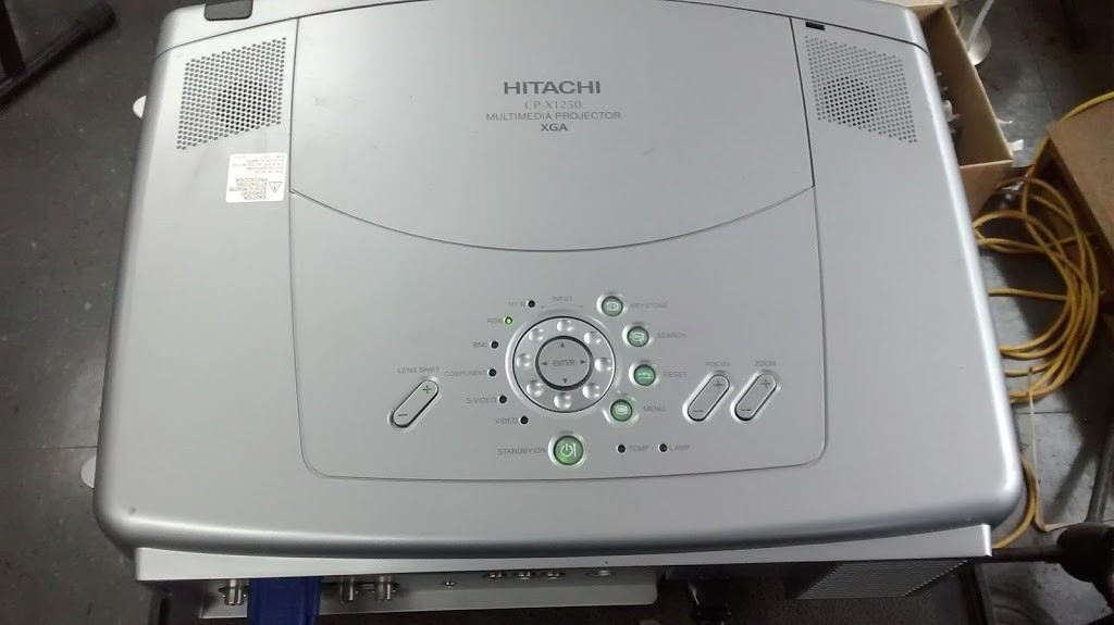 Hitachi cp-x1250 PROJECTOR 4500 lumen xga POWER zoom focus VIEWSONIC PJ1172 388h