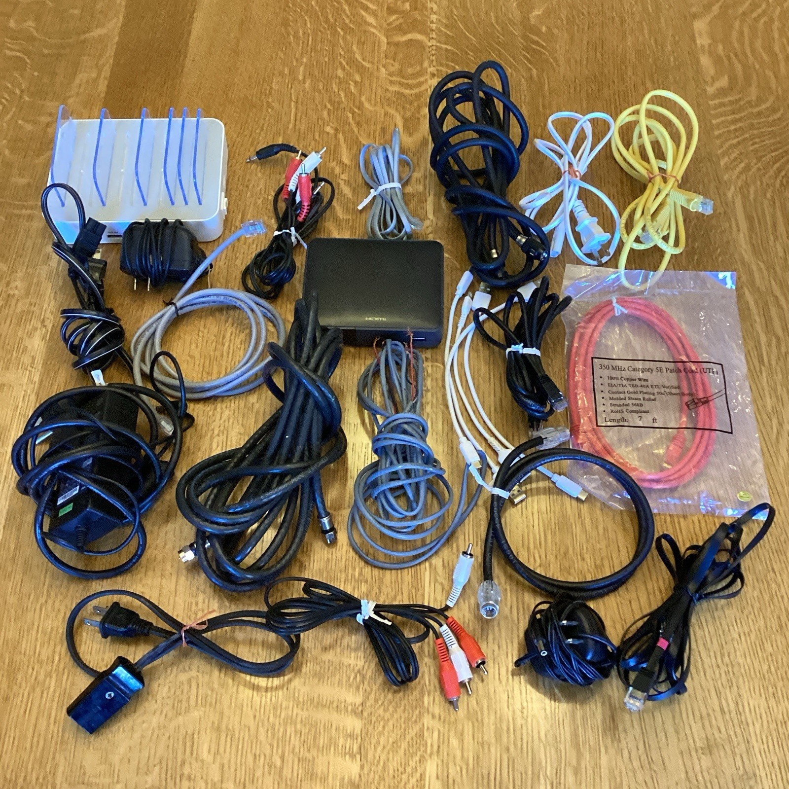 Lot Cables, Chargers, Electronics, Wire – Untested