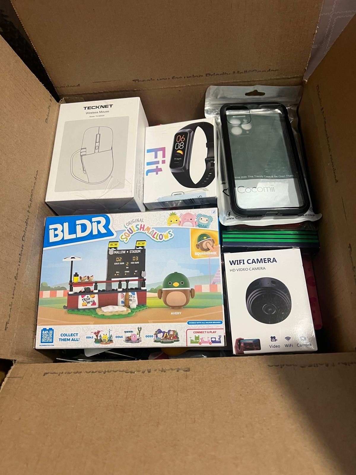 26x assorted amazon lot electronics & accessories all manifest x reseller