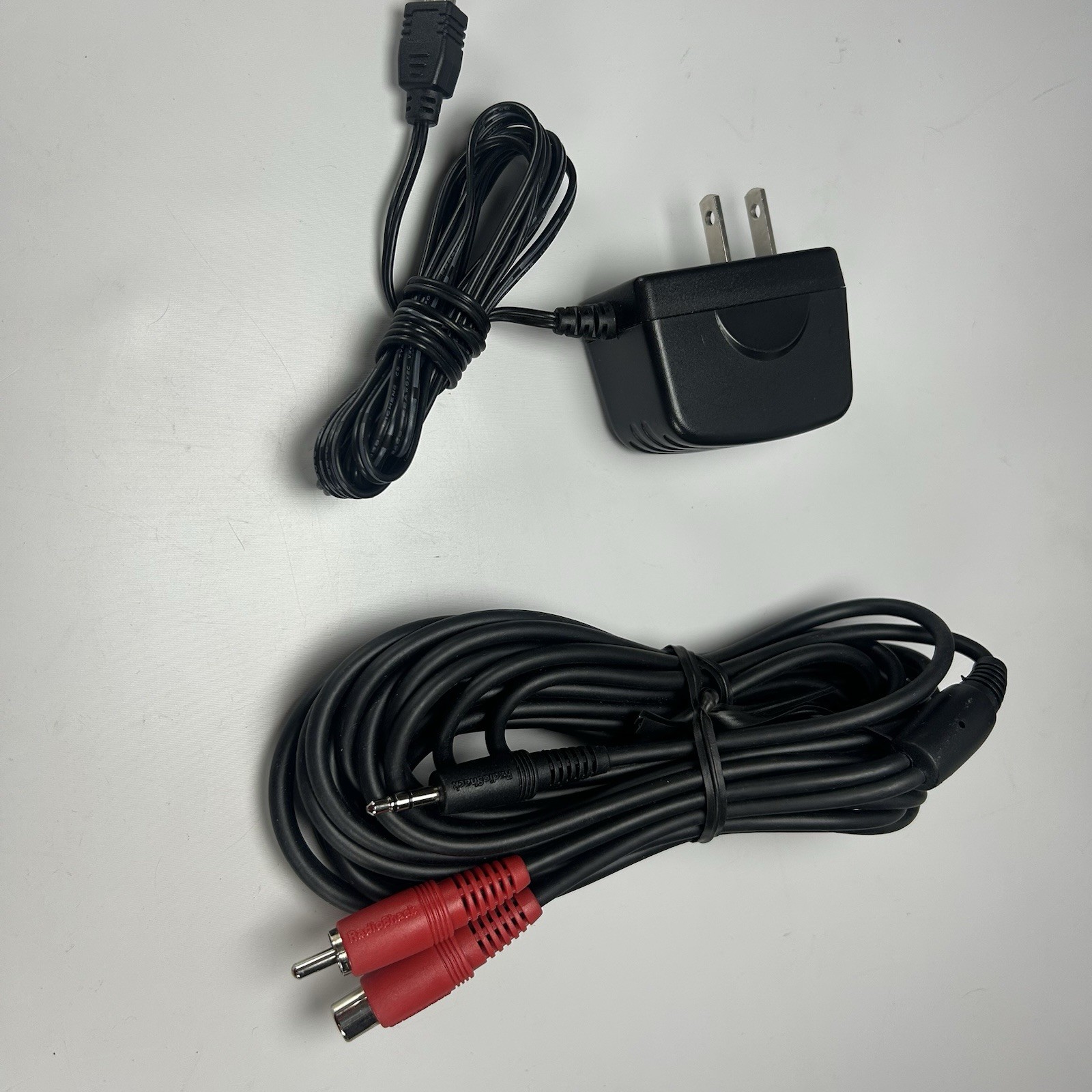 Lot Of 22 Random Junk Drawer Electrical Cables, Power Cords, Adapters, Wires,
