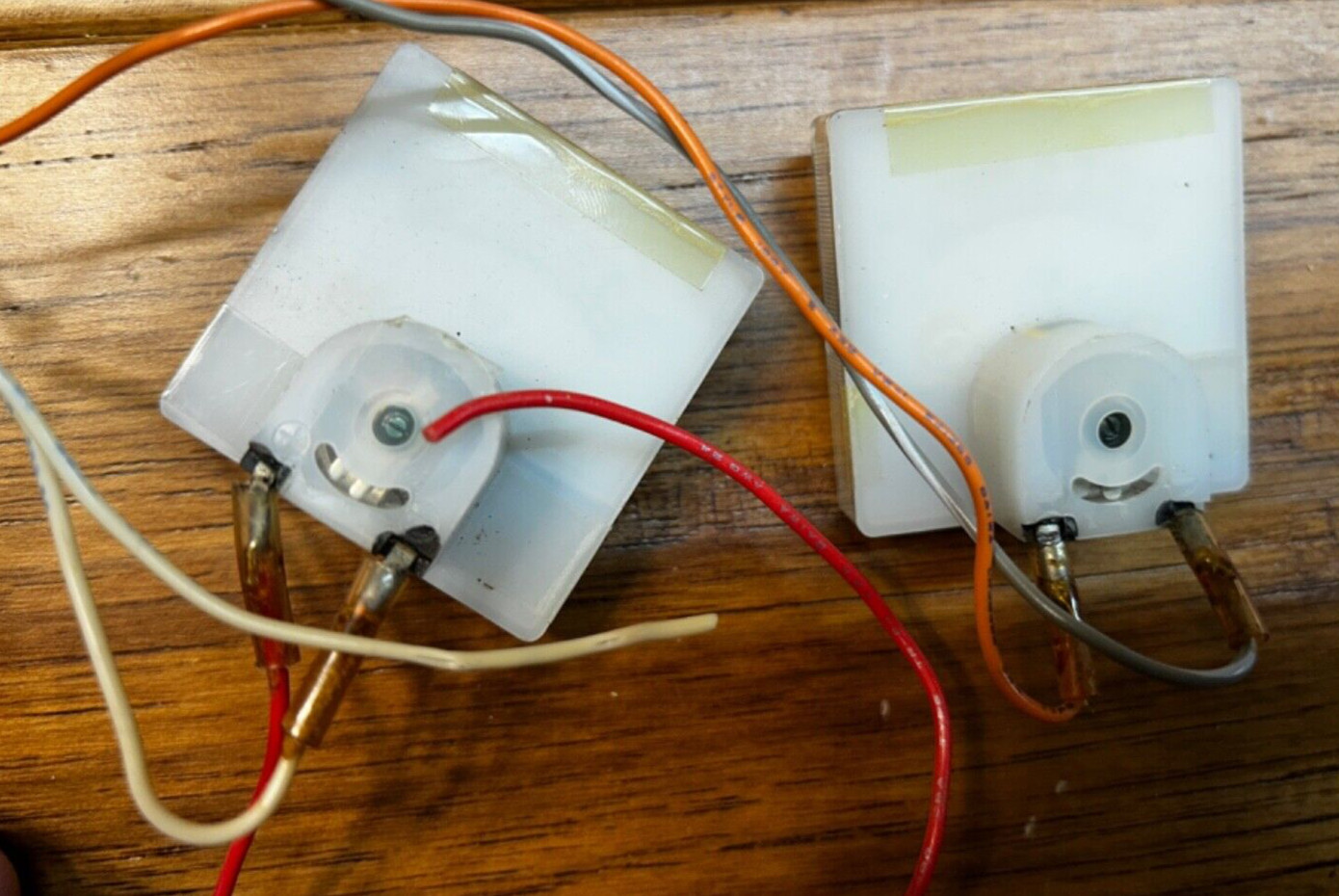 Lot – Electric Motor, Transformer, Meter, selling for Parts stereo radio