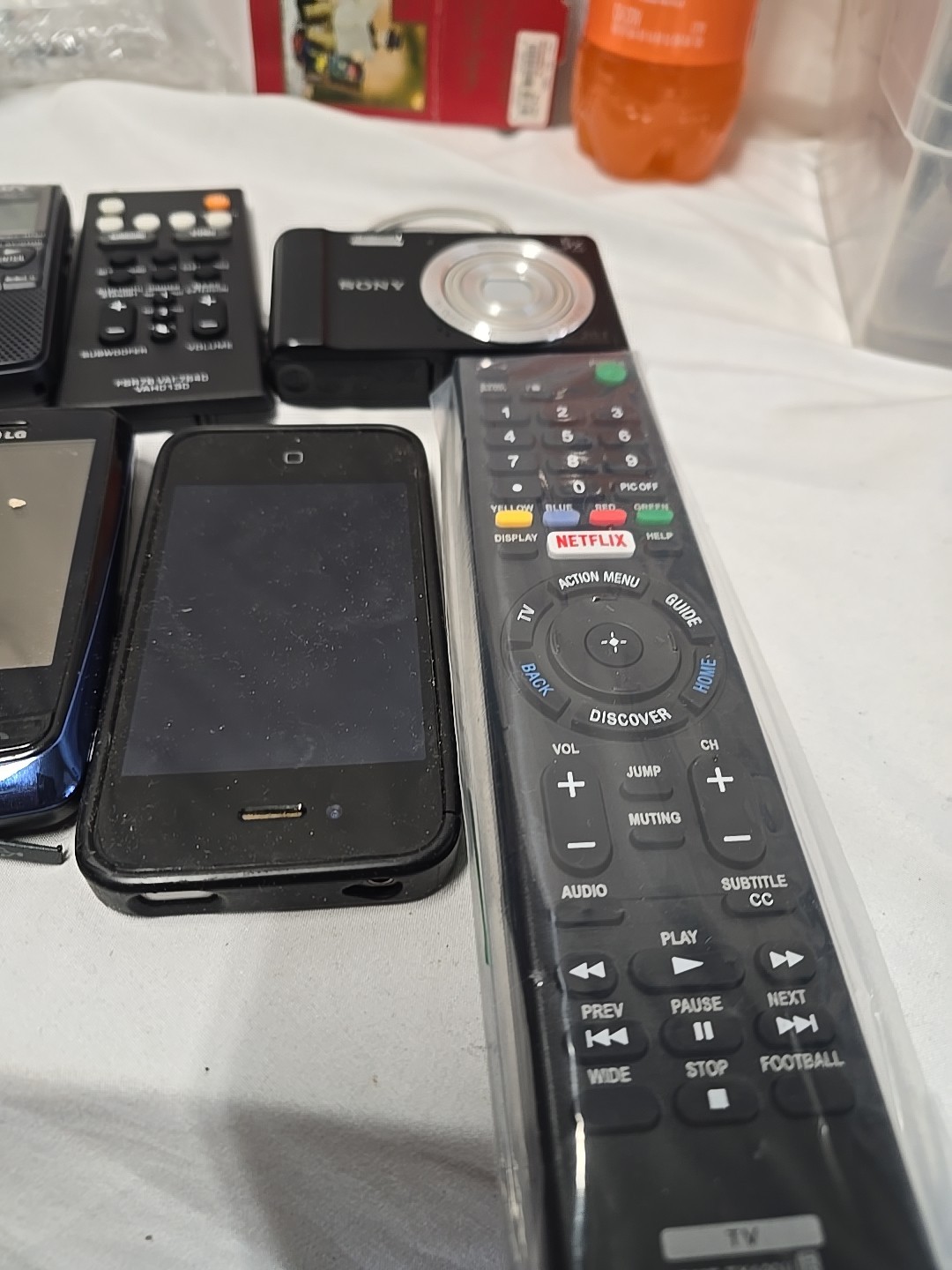 Electronic Devices Untested Bundle Multiple Brands Phones Remotes Speaker Record