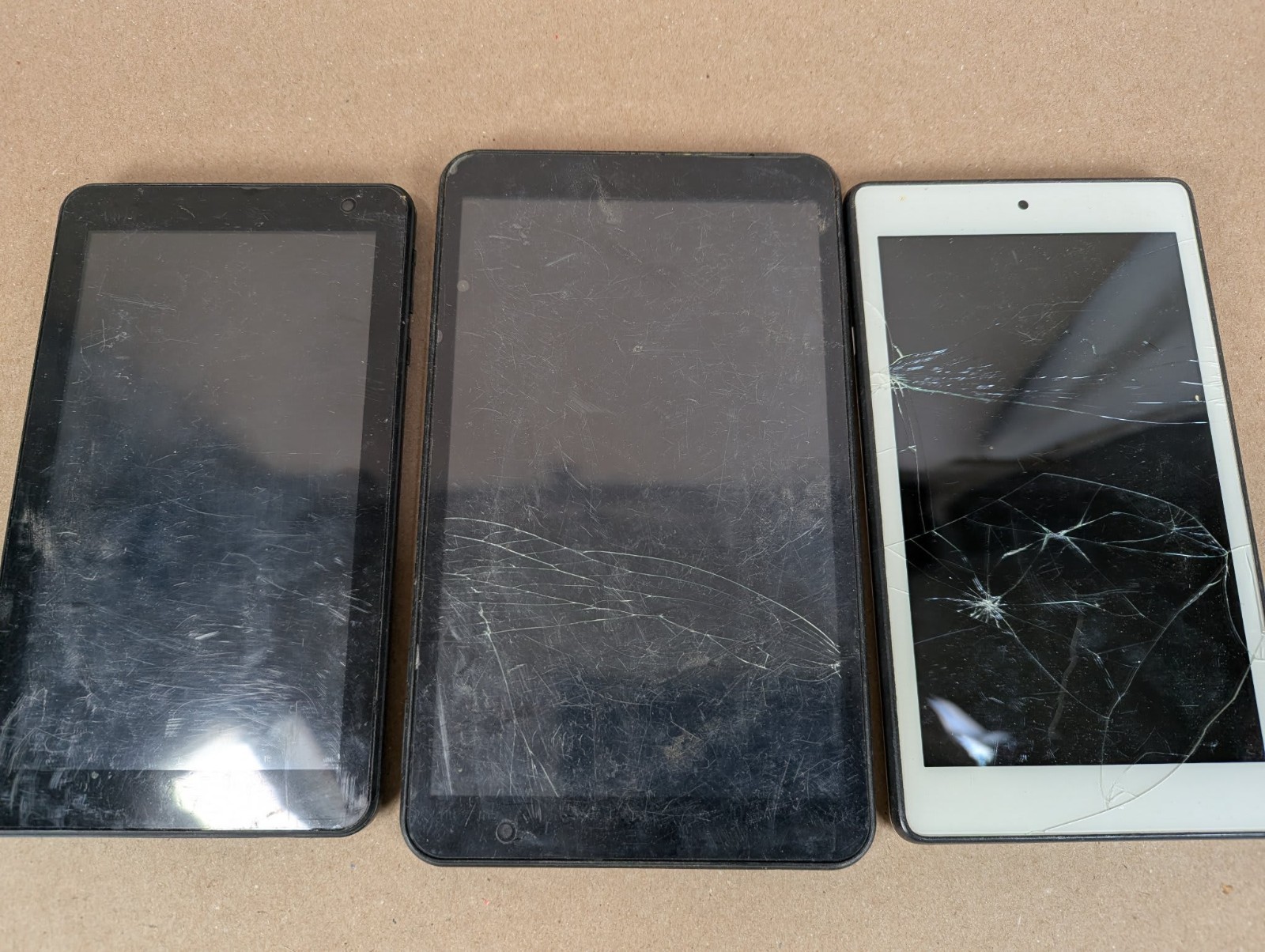 Tablet Device Scrap Parts or Repair Lot of 13 Assorted Android Non Working