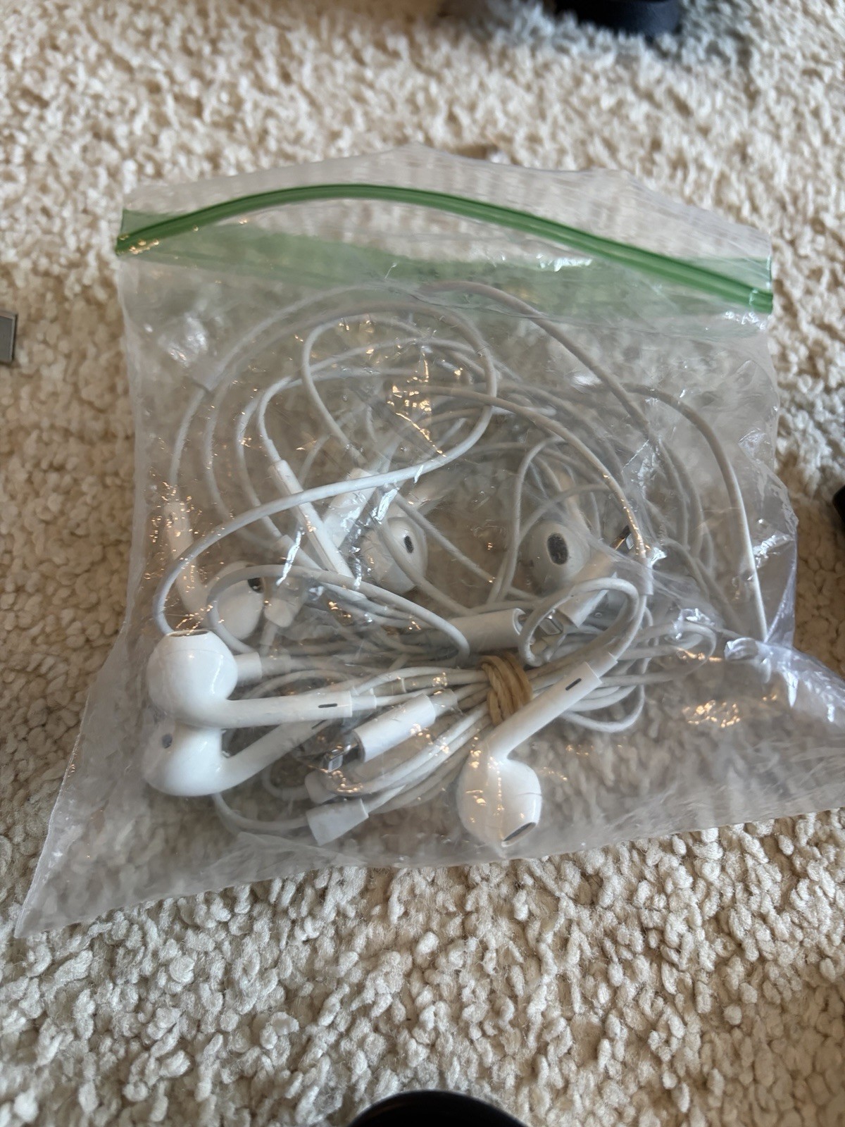 Lot of Assorted Apple/Anker products, Chargers, Cables, Earbuds All UNTESTED