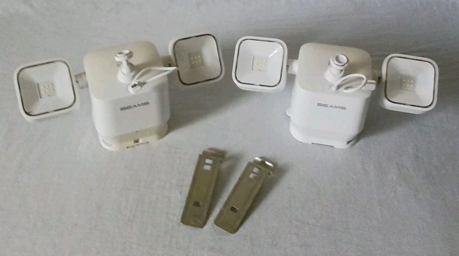 Lot of 2 Floodlight Mount Blink Beams Outdoor BAC044600U w/ Brackets NO CAMERAS