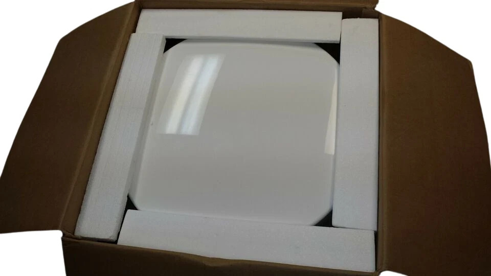 CommScope Andrew VHLP2-7W 2FT 7GHz Antenna Assembly VHLP2-7W-SE1A