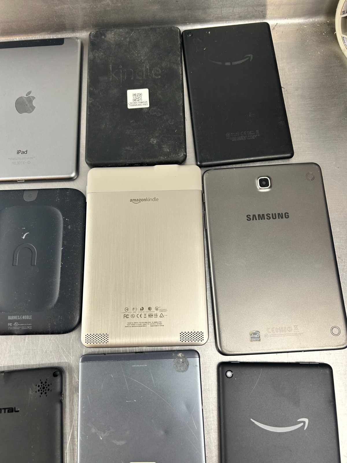 Mixed Lot of Tablets & Others Nook Apple Ipad Samsung Surface Amazon