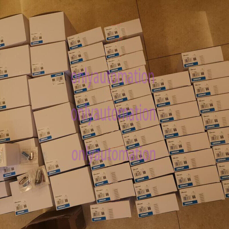 Ship within 24 hours OMRON PLC SRT2-OD16-1 NEW 1PCS~