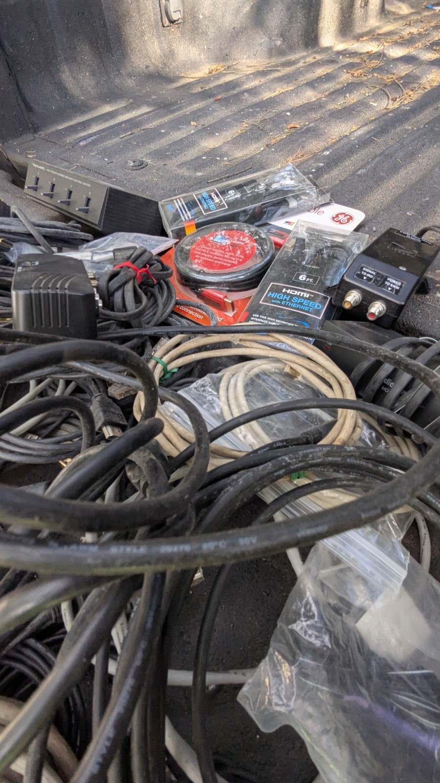 HUGE Electronics Cable Lot HDMI VGA Ethernet Lan USB Radio Shack Module Direct