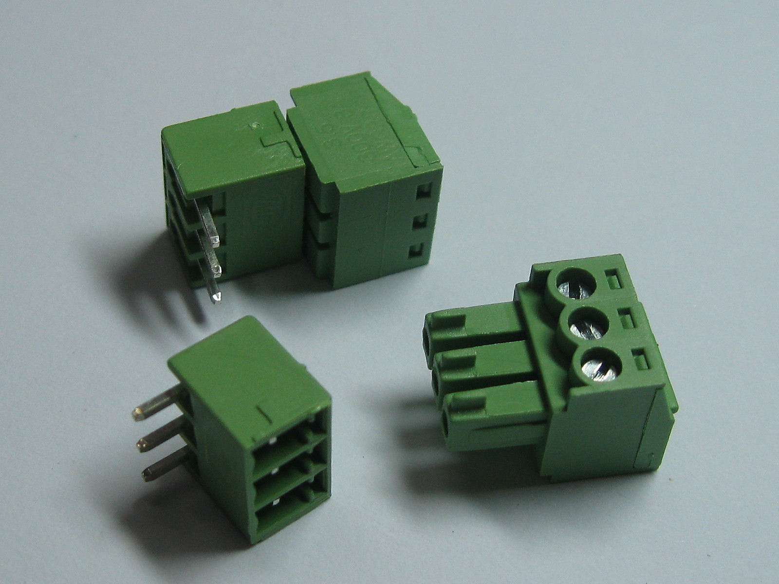 15 pcs Screw Terminal Block Connector 3.81mm Angle 3 pin Green Pluggable Type