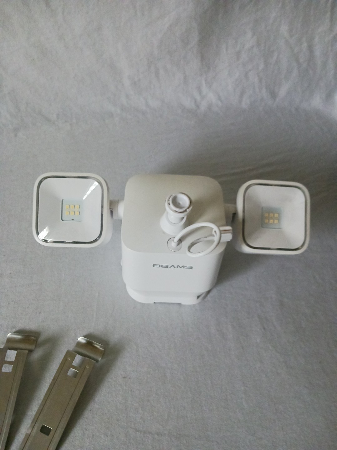 Lot of 2 Floodlight Mount Blink Beams Outdoor BAC044600U w/ Brackets NO CAMERAS