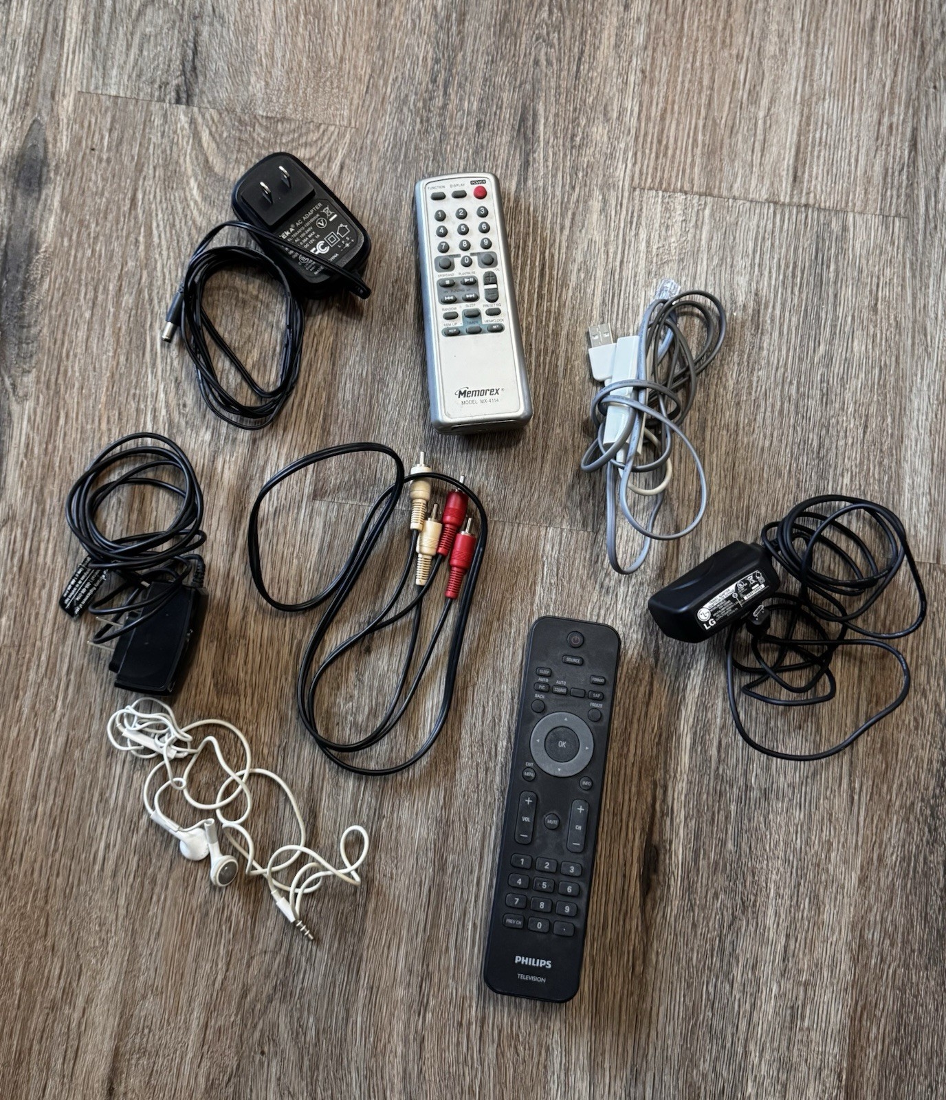Memorex Philips Samsung LG Teka Remotes AC Adapters Earphones Audio Cable Lot
