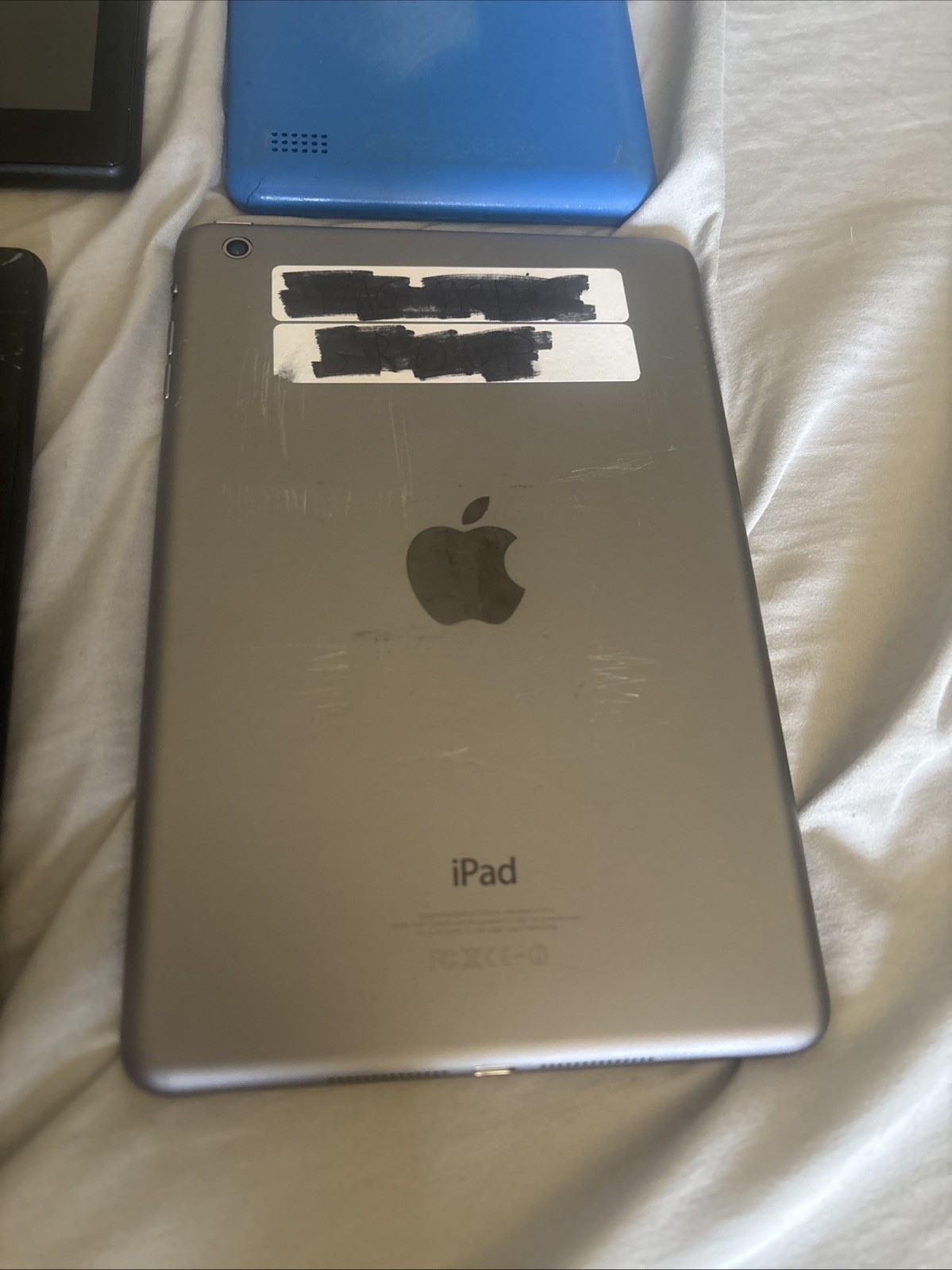 LOT OF 6 TABLETS FOR PARTS UNTESTED SOLD AS IS