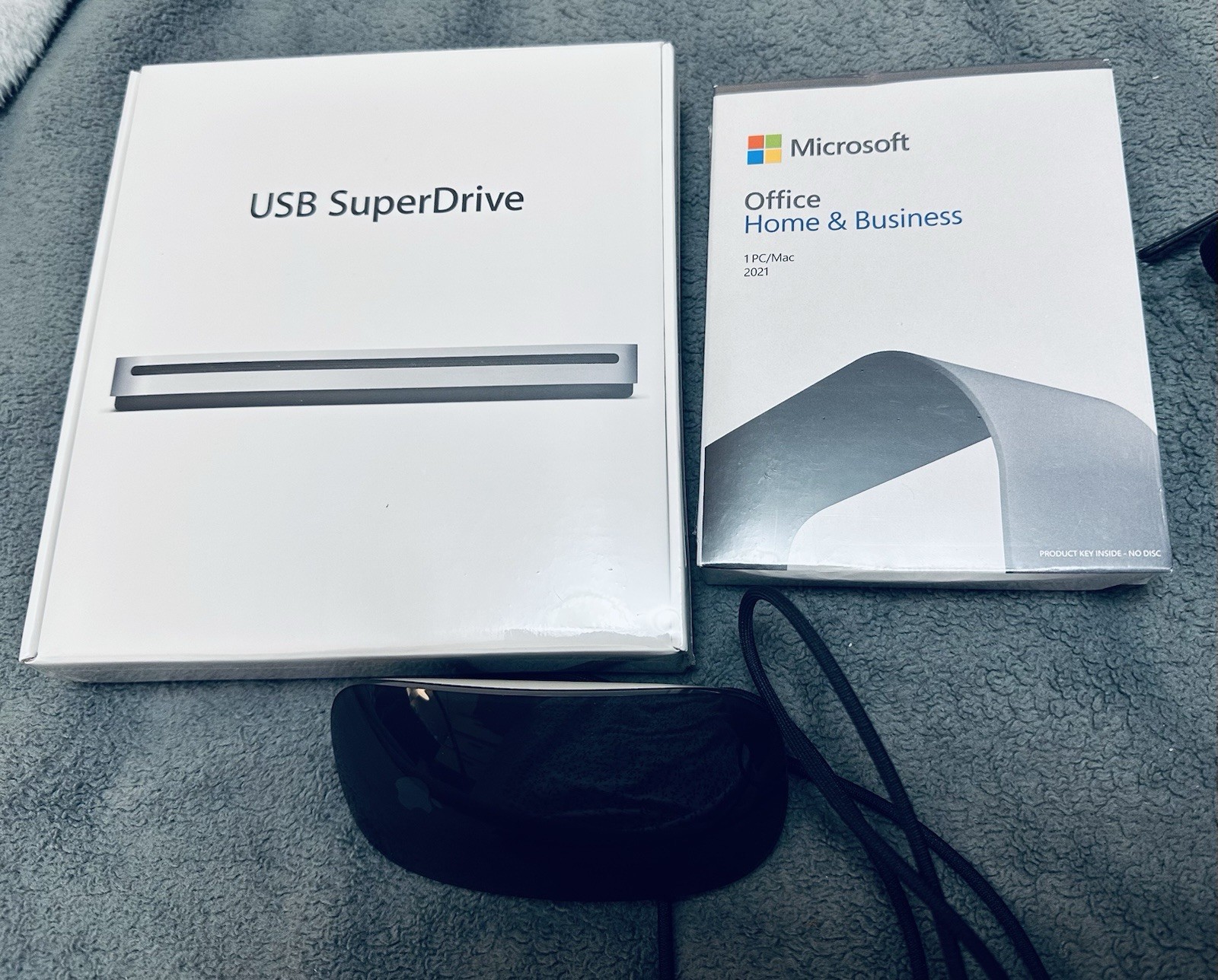 Apple accessories Bundle *New -unopened