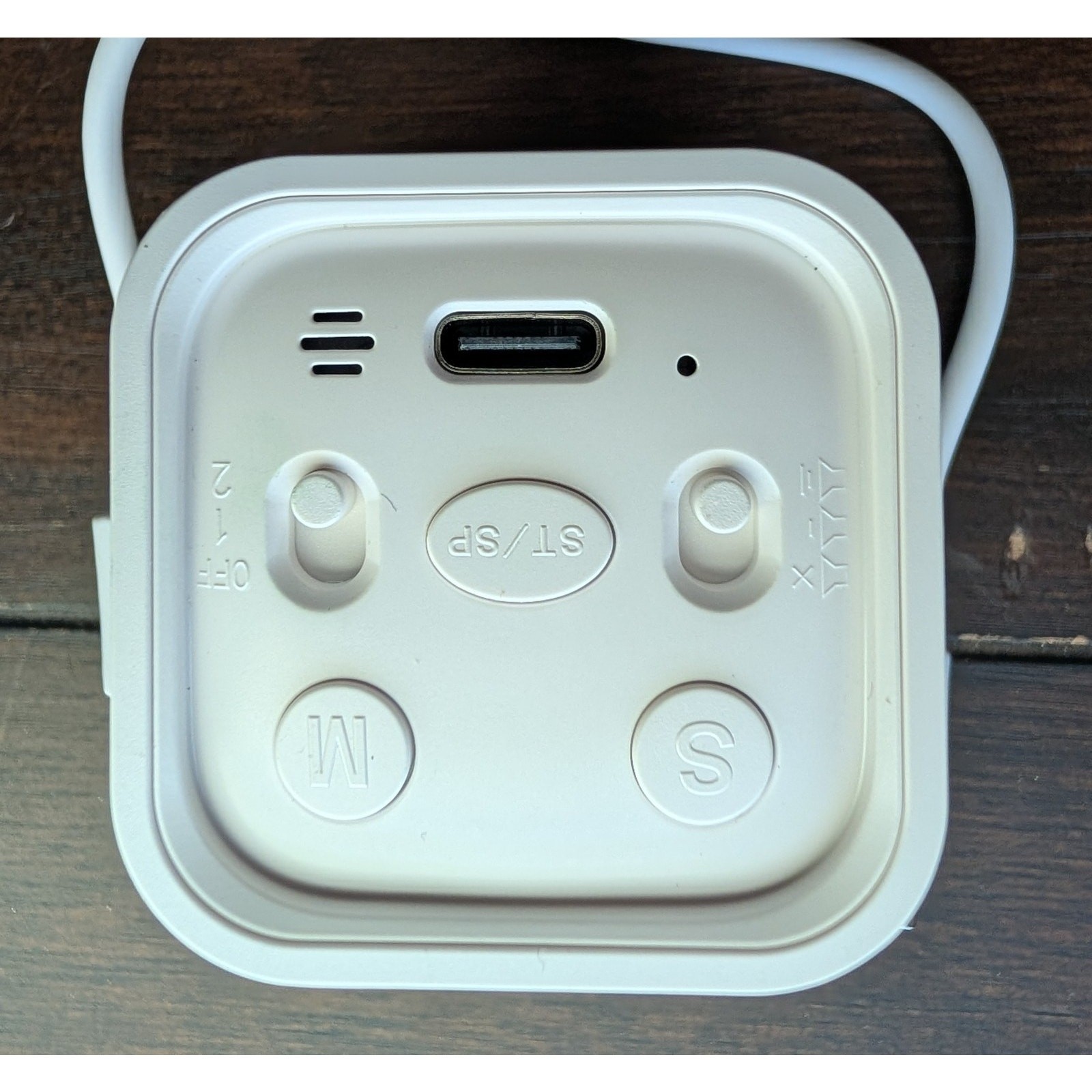 Electronics Lot – Ear Buds, Battery, Smart Remote, Rotating Timer, More – 8 Lot