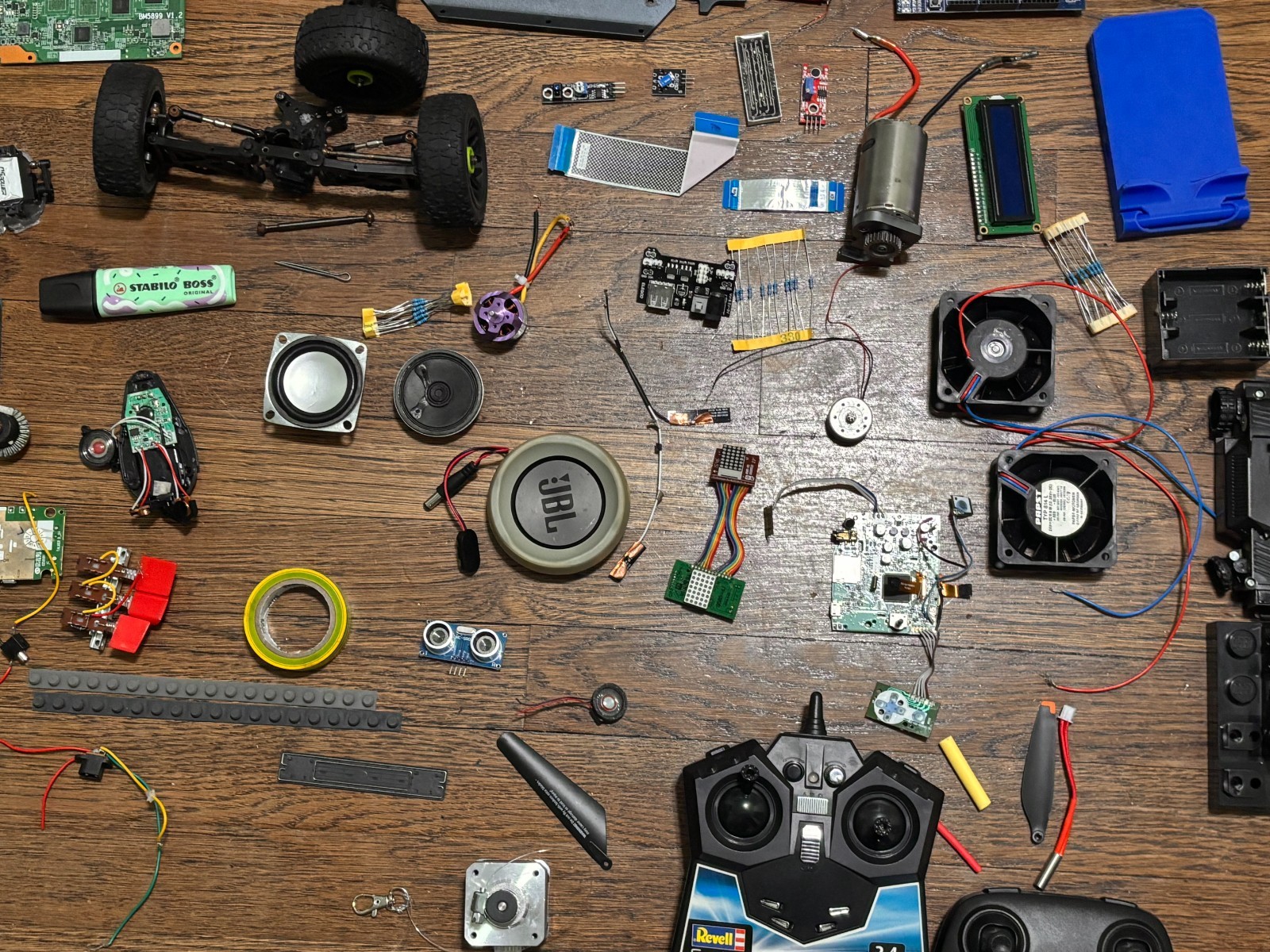 assorted Electronics for parts