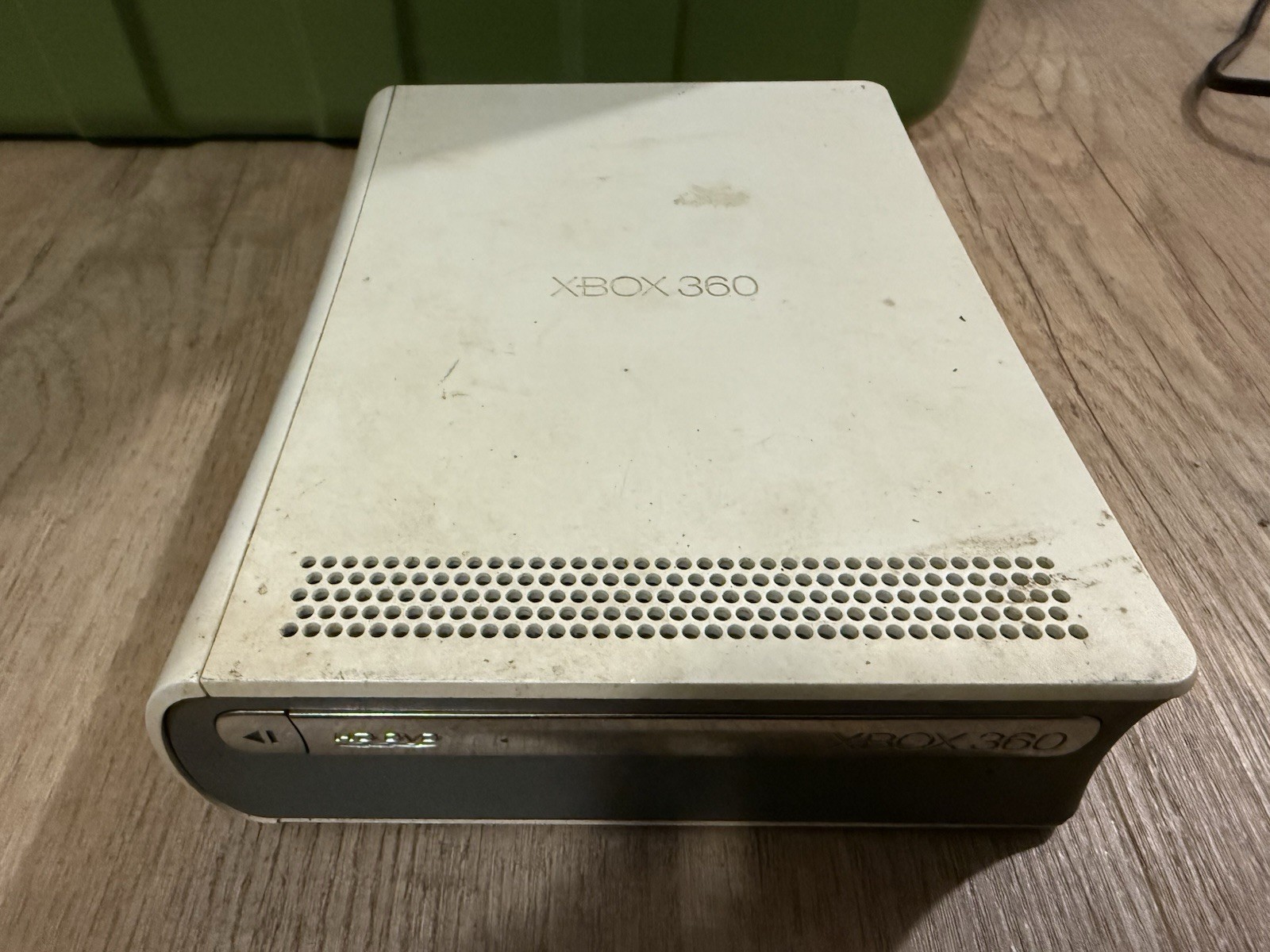 Lot Broken Electronics: Xbox 360 Controllers, HDDVD, Logitech G413 Keyboard MORE