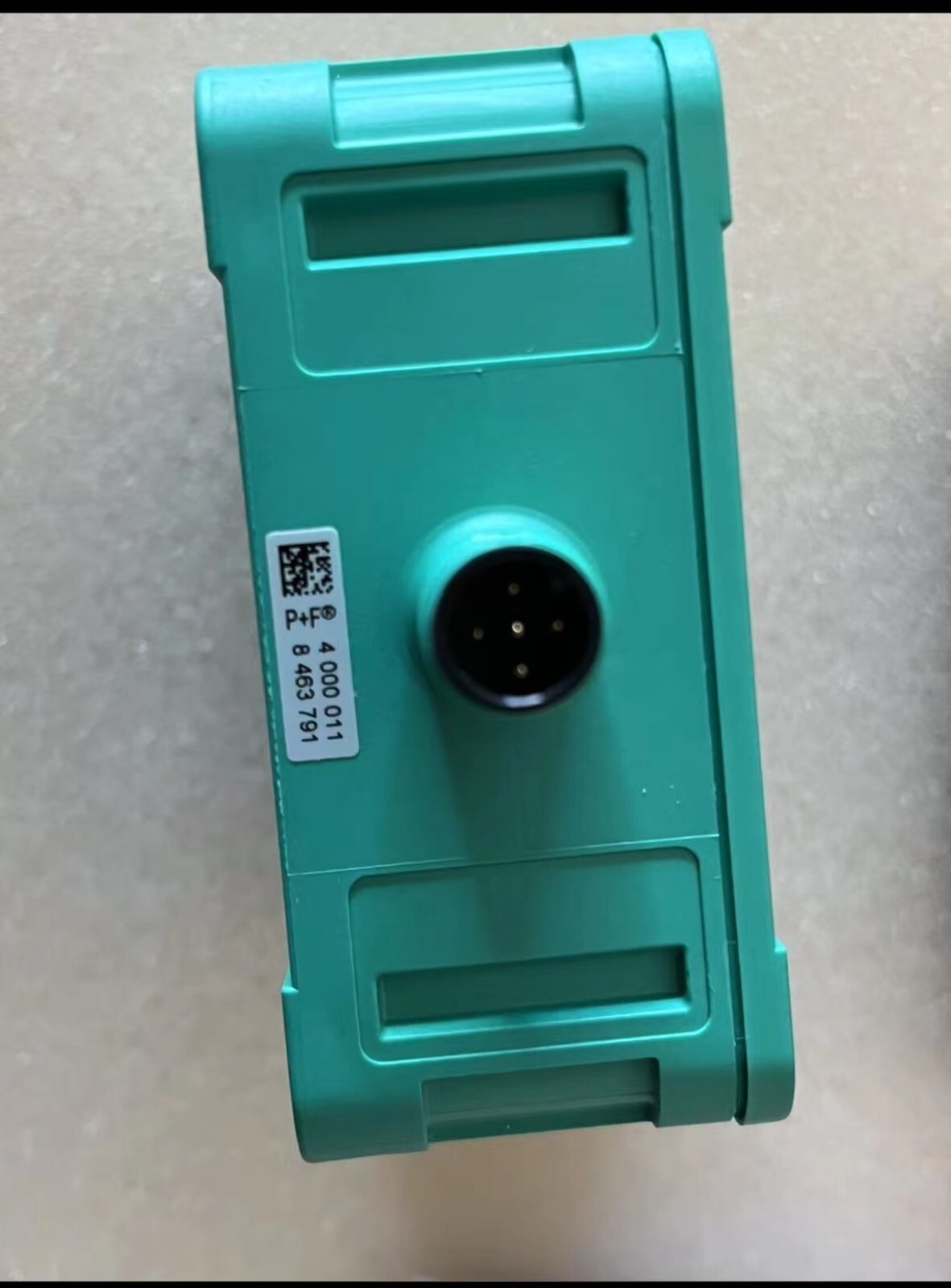 UB2000-F42-U-V15 Ultrasonic Sensor 0-10V M12 V15 NEW
