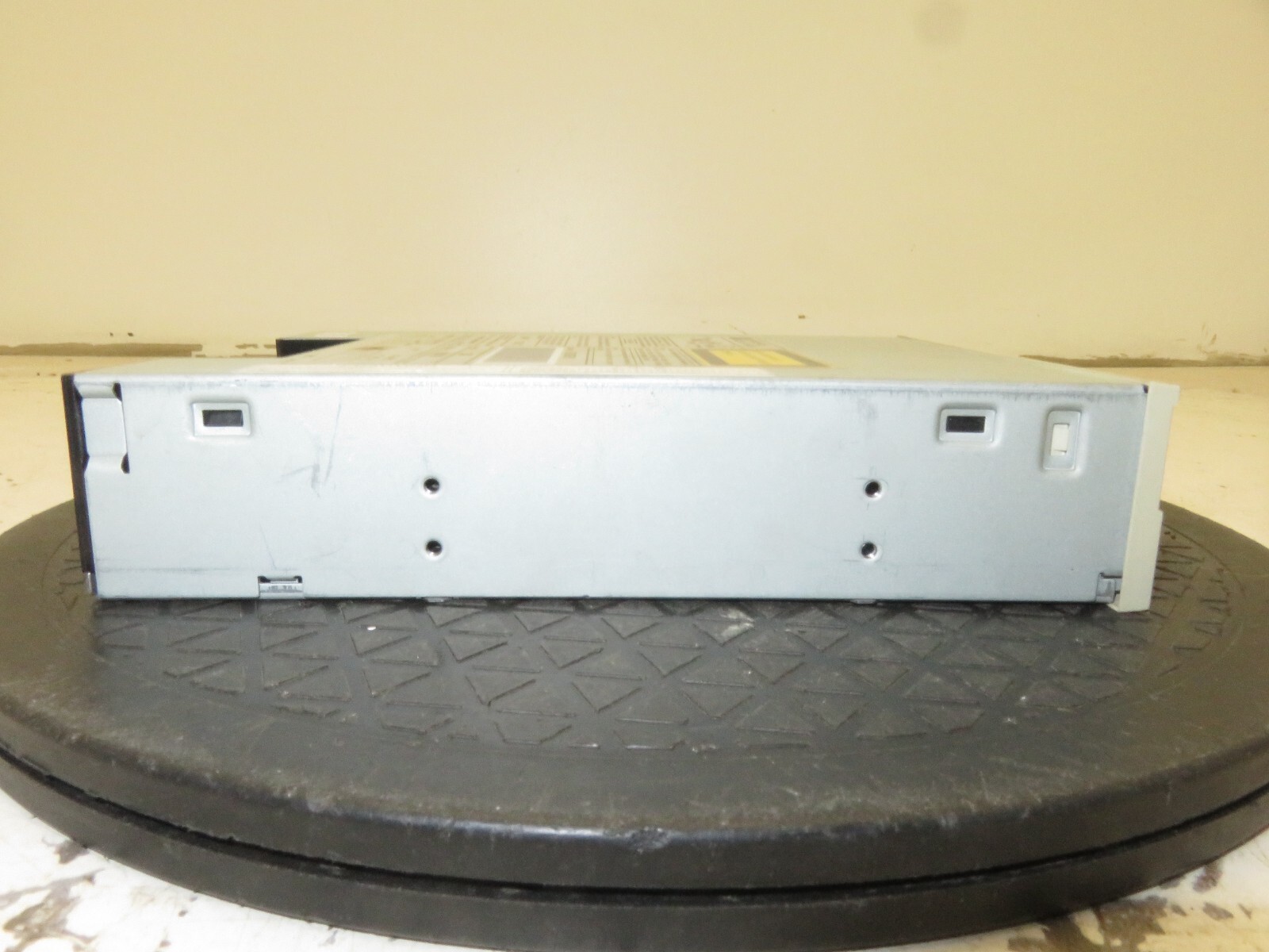 Lot of 4 Beige IDE CD-Rom & DVD-Rom Drives Cyber Drive, Ultima, Lite-On, Toshiba