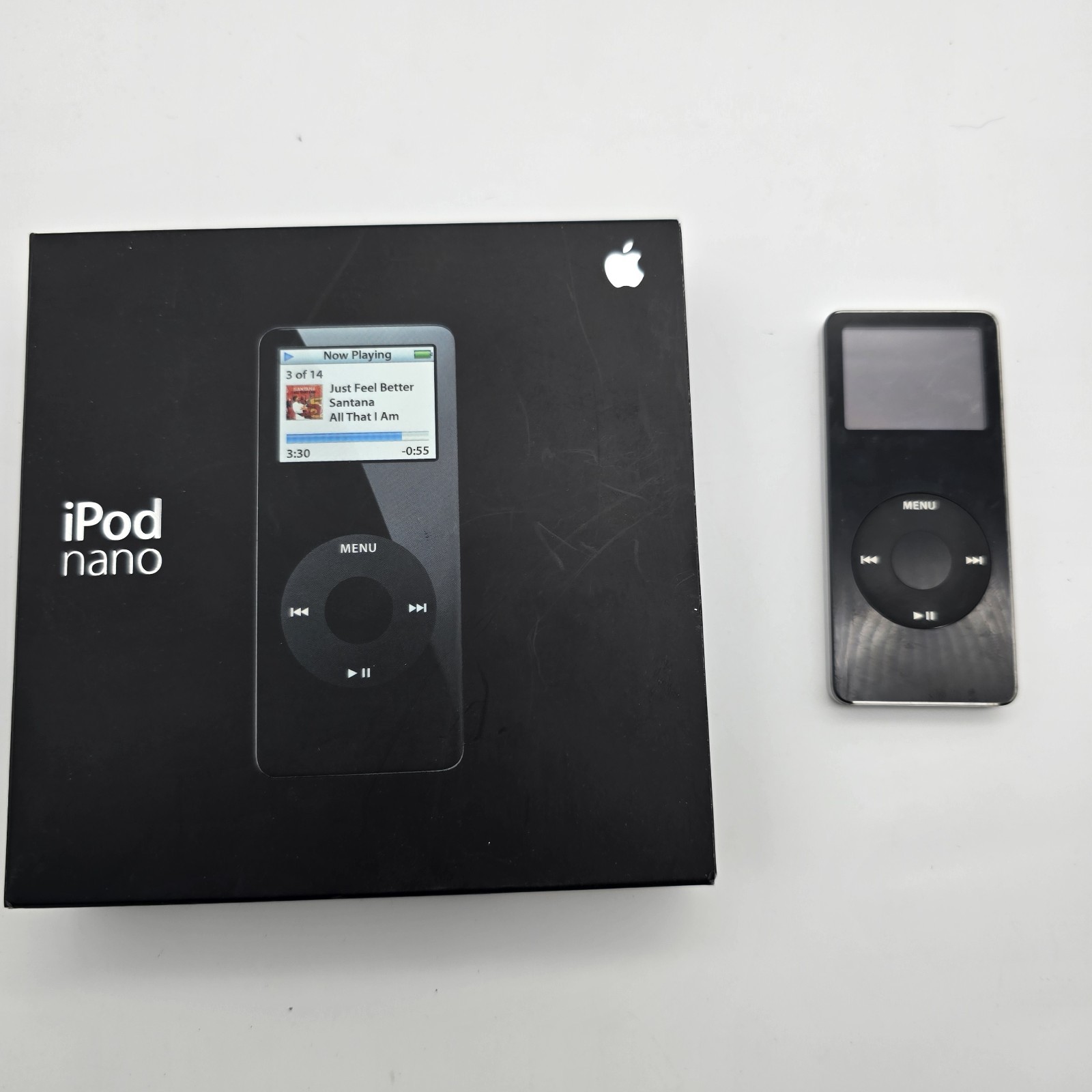 Apple iPod nano 1st Gen 4 GB Wth Box, Logitech Speaker, Case, Buds, Charger&More