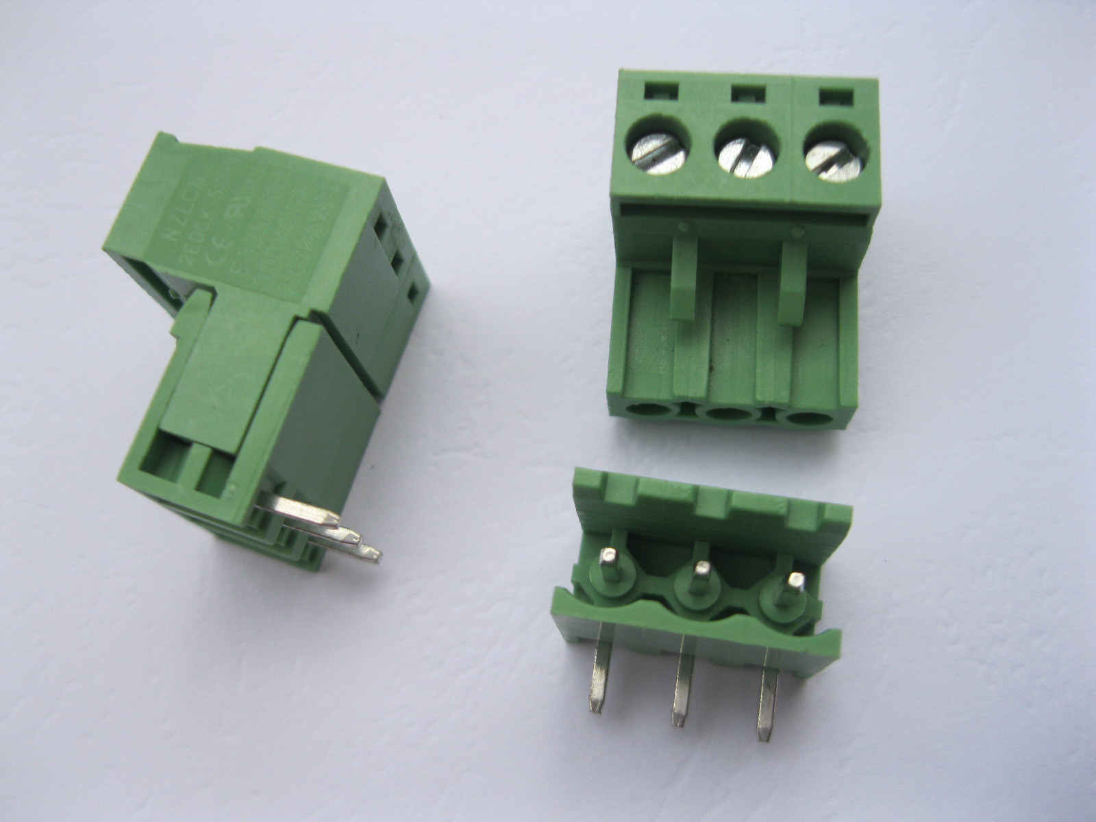 20 pcs Angle 3pin/way 5.08mm Screw Terminal Block Connector Green Plugbale Type
