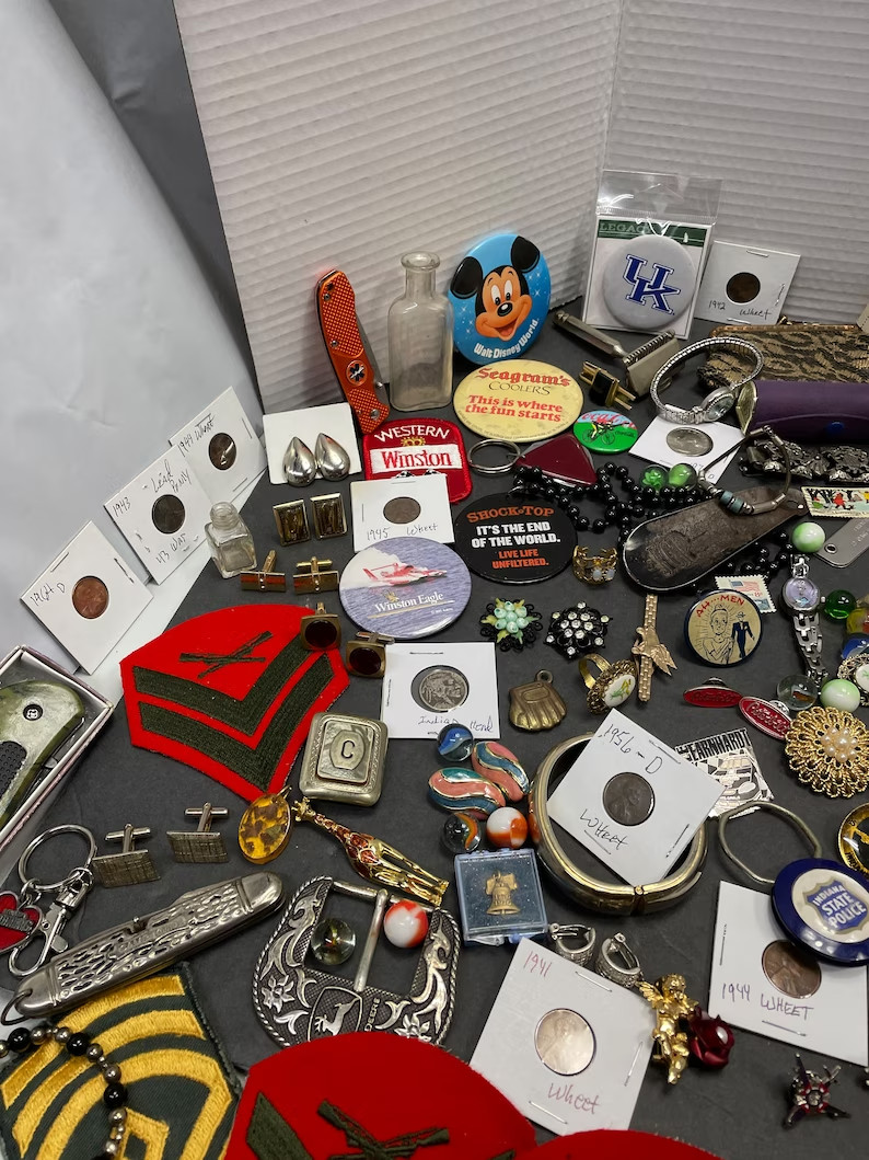 10 pound box of ” Manifested ” items from Estate Liquidation Service,NY-LKN#0407