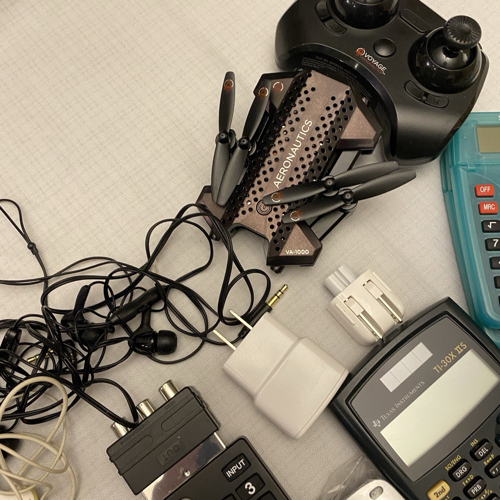 Electronics Junk Drawer Untested As Is Lot iPhone Logitech Ti30x Dell Insignia