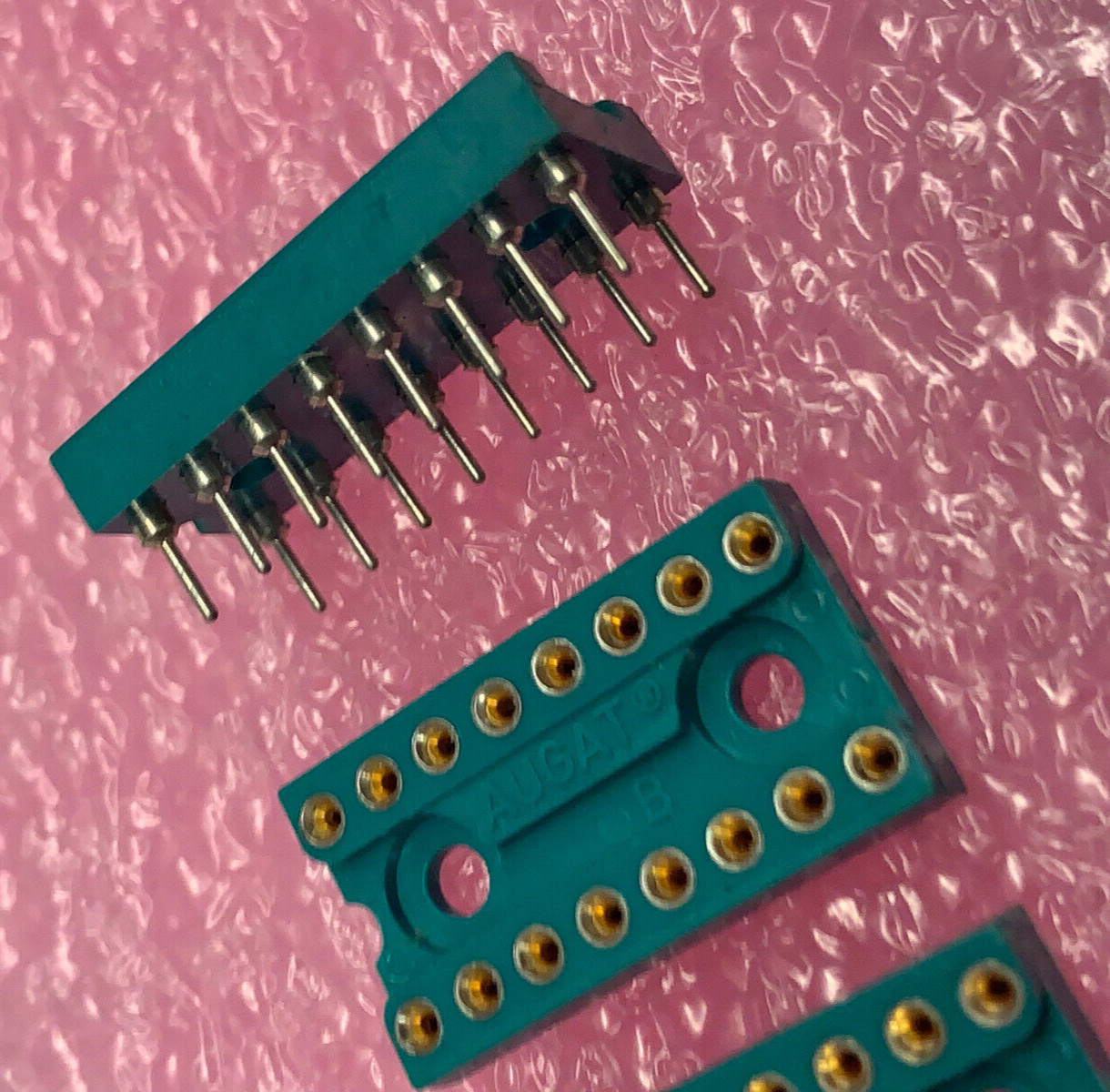 Augat High Quality 16 Pin IC-Socket Machine tooled, NOS Gold Contacts, lot of 5