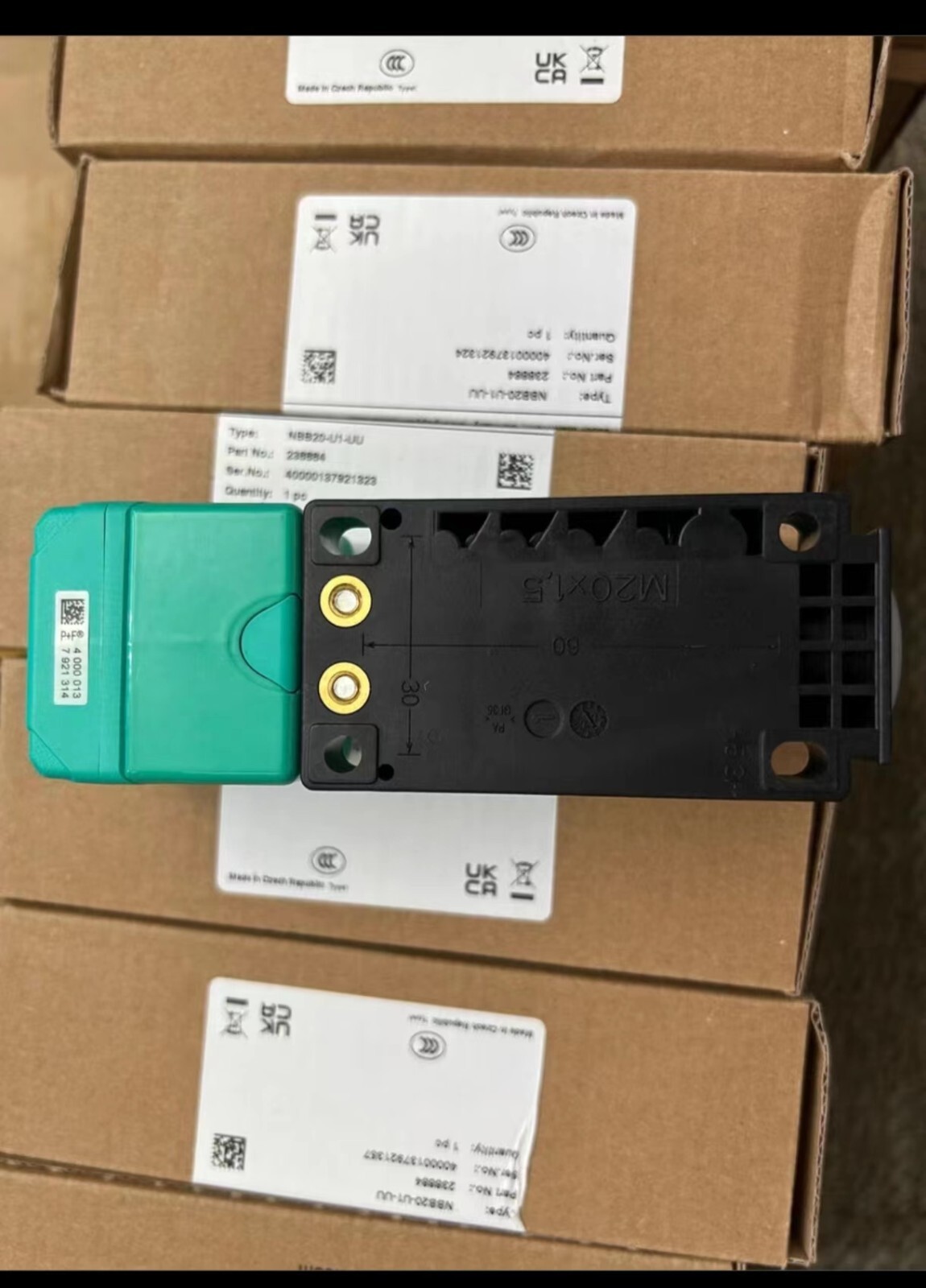 1 PCS Pepperl-Fuchs NBB20-U1-UU IN NEW BOX ALL NEW