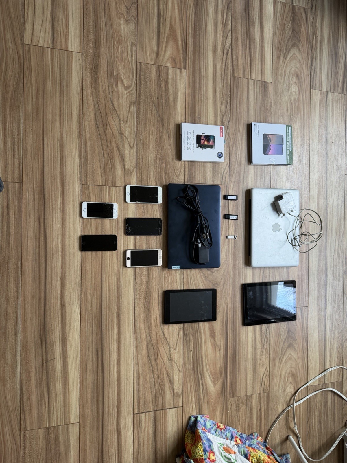 Apple Lenovo Mixed Lot Laptops Tablets Smartphones USB Drives Accessories