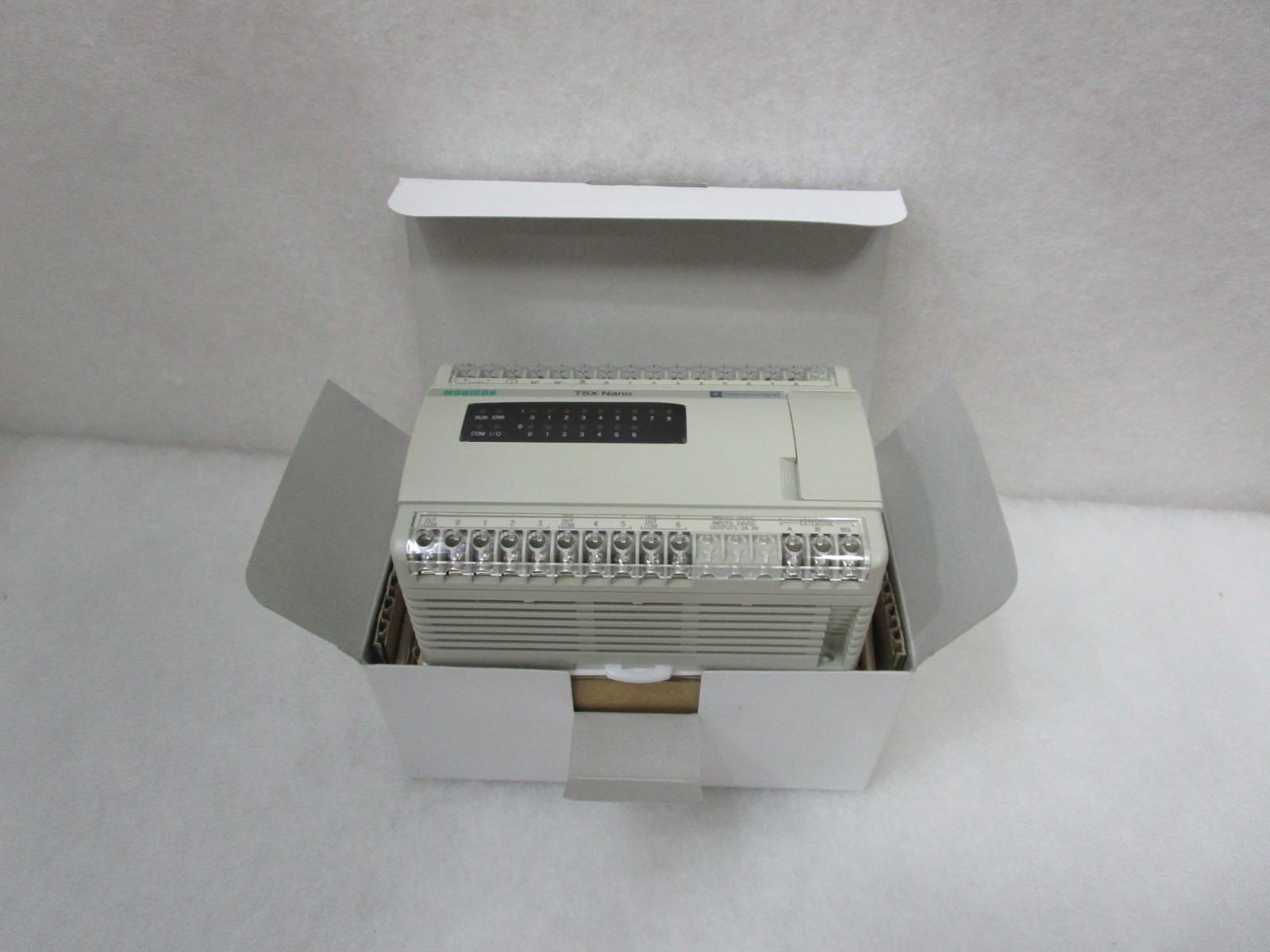 TELEMECANIQUE TSX07311622 New in Original Packing Box