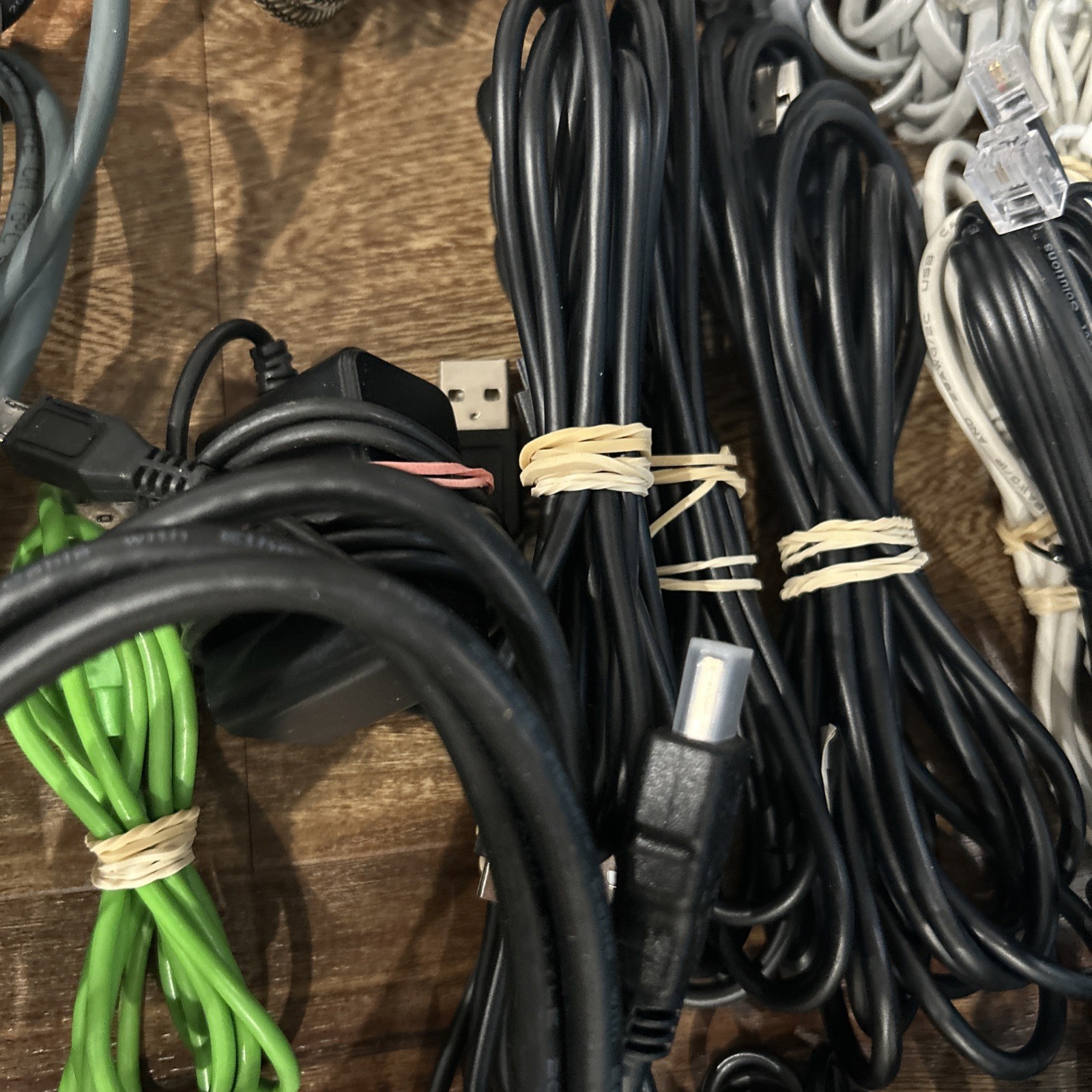 Box Of 75 Assorted Power Printer Computer Phone Nintendo Wires Cables