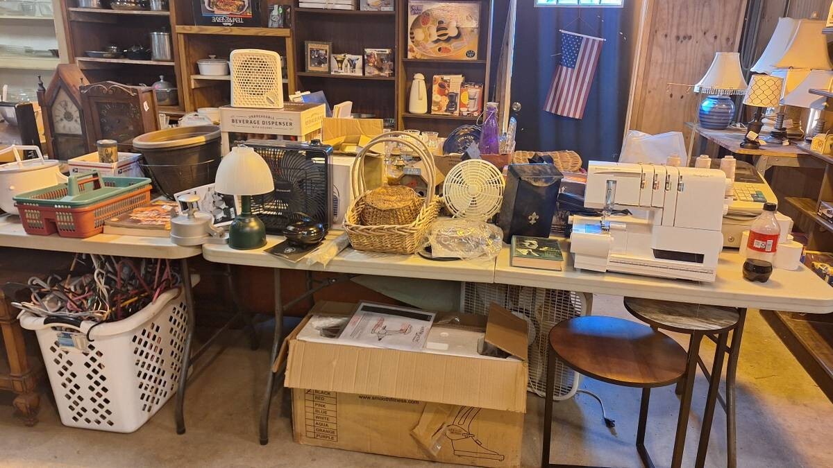10 LB Warehouse Box-Estate Liquidation, assorted items old & new, SEE DETAILS