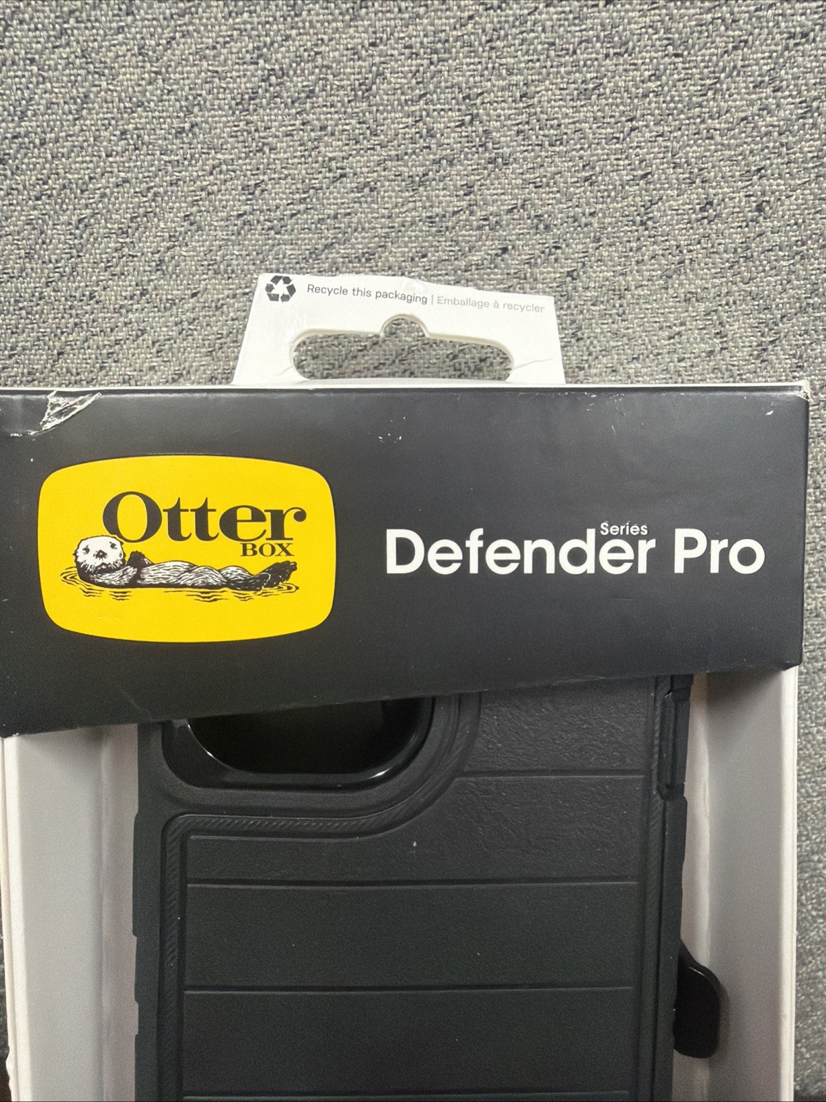 OtterBox Apple iPhone 15/iPhone 14/ 13 Defender Series Case-Black New In Box